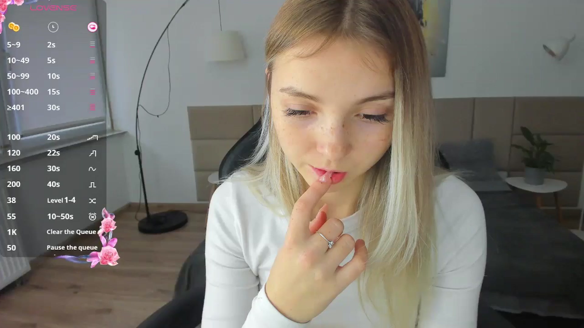 Gallery image thumbnail from Daisyy's myfreecams stream on, 11/10/2024, 14:33 image 3 of 20