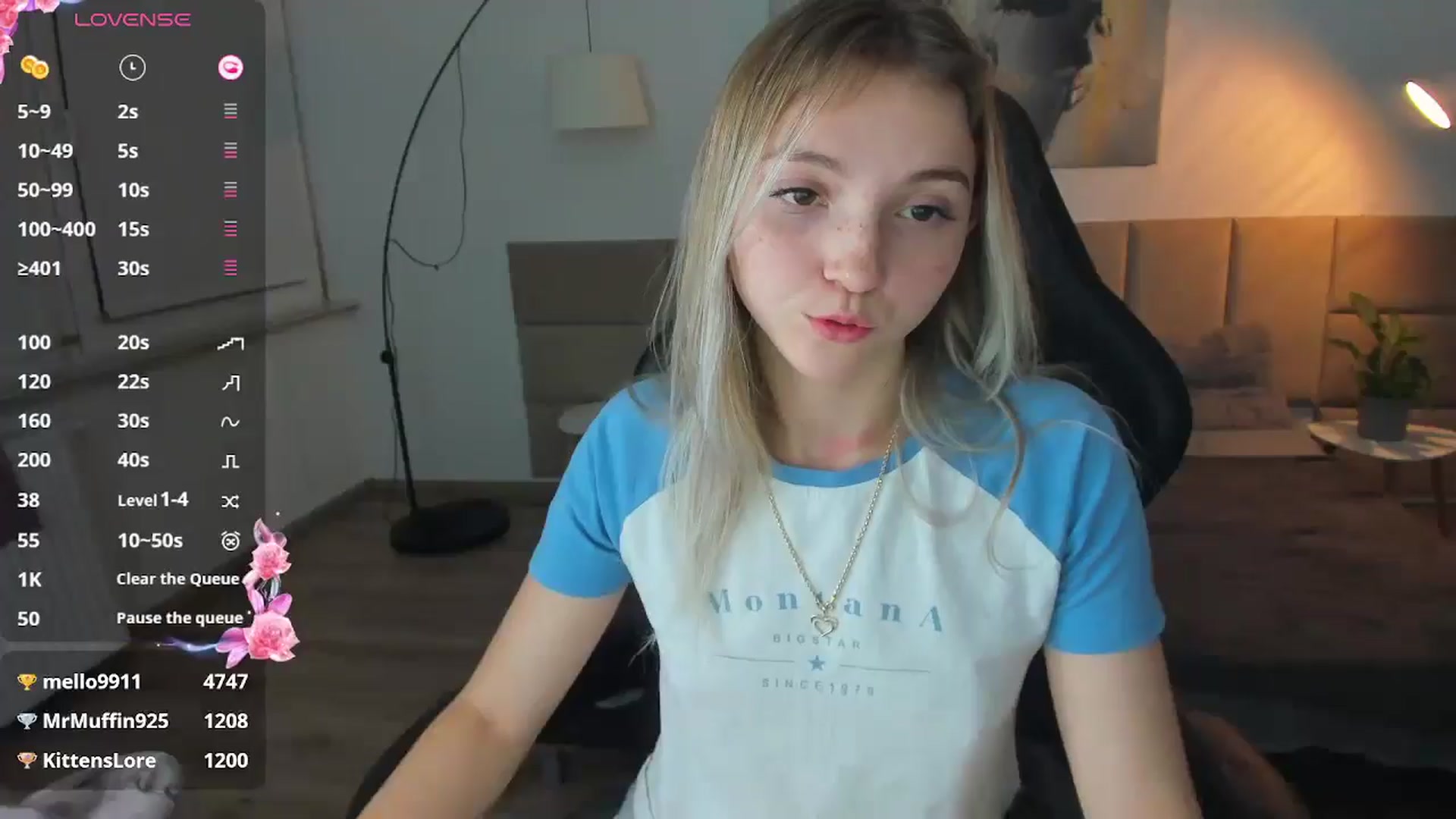 Gallery image thumbnail from Daisyy's myfreecams stream on, 11/10/2024, 22:45 image 13 of 20