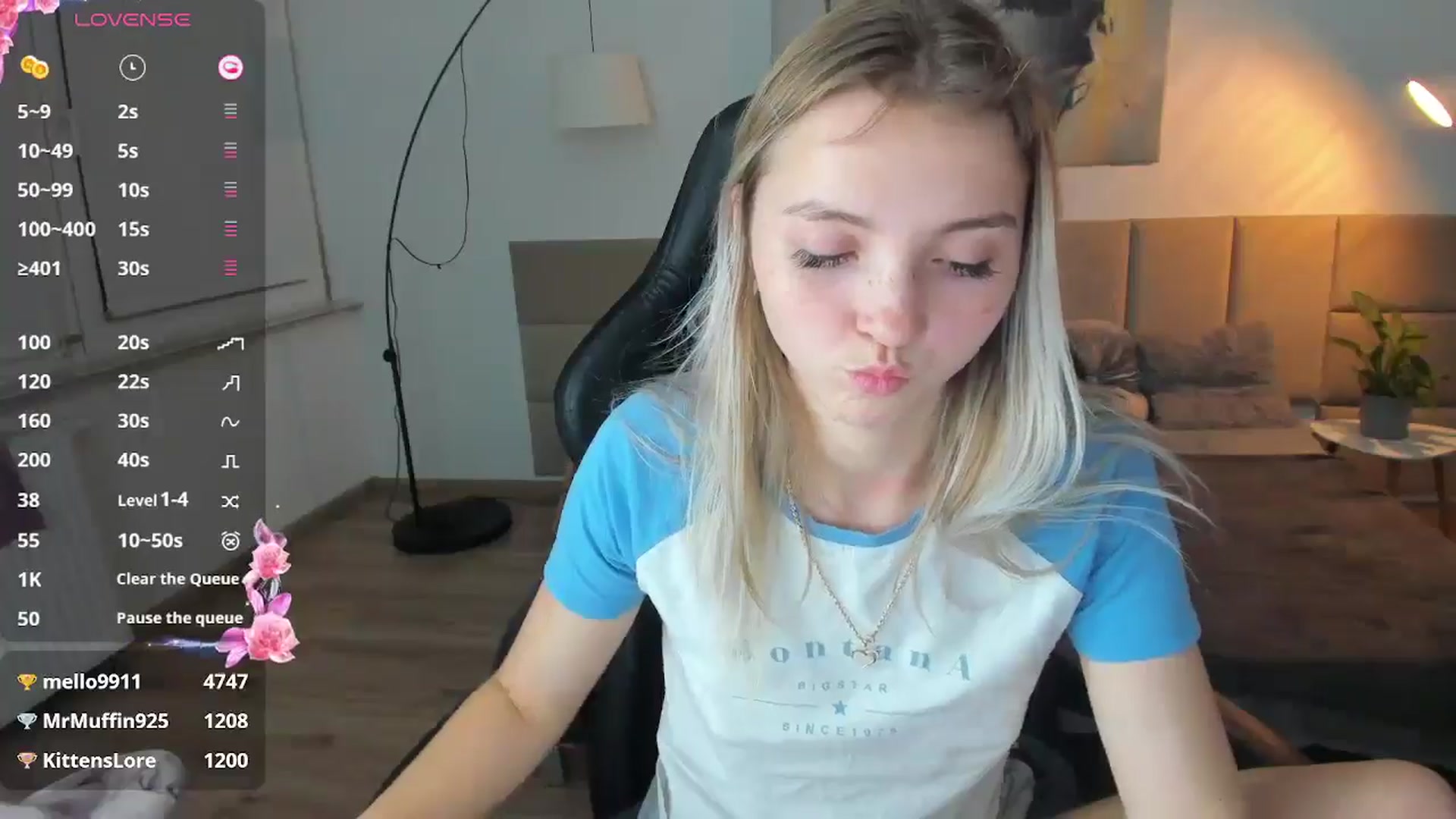 Gallery image thumbnail from Daisyy's myfreecams stream on, 11/10/2024, 22:45 image 19 of 20
