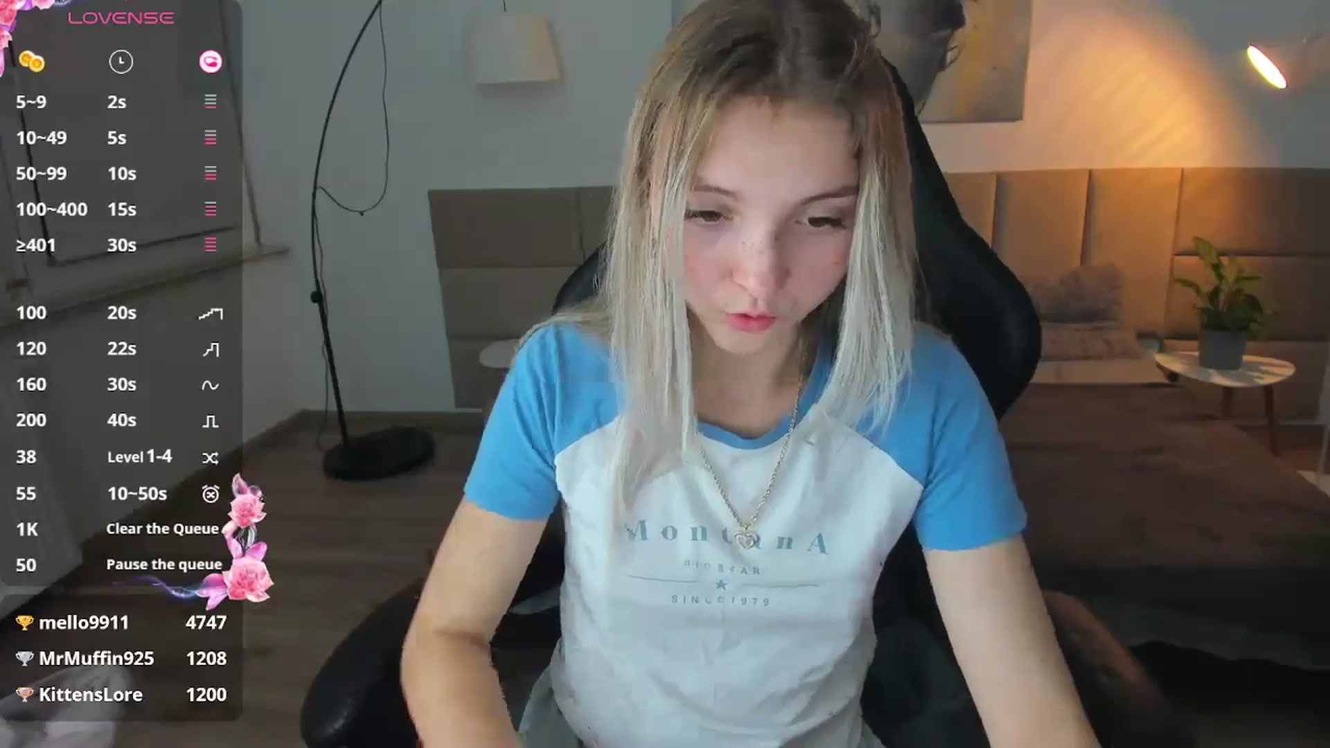 Gallery image thumbnail from Daisyy's myfreecams stream on, 11/10/2024, 22:45 image 3 of 20