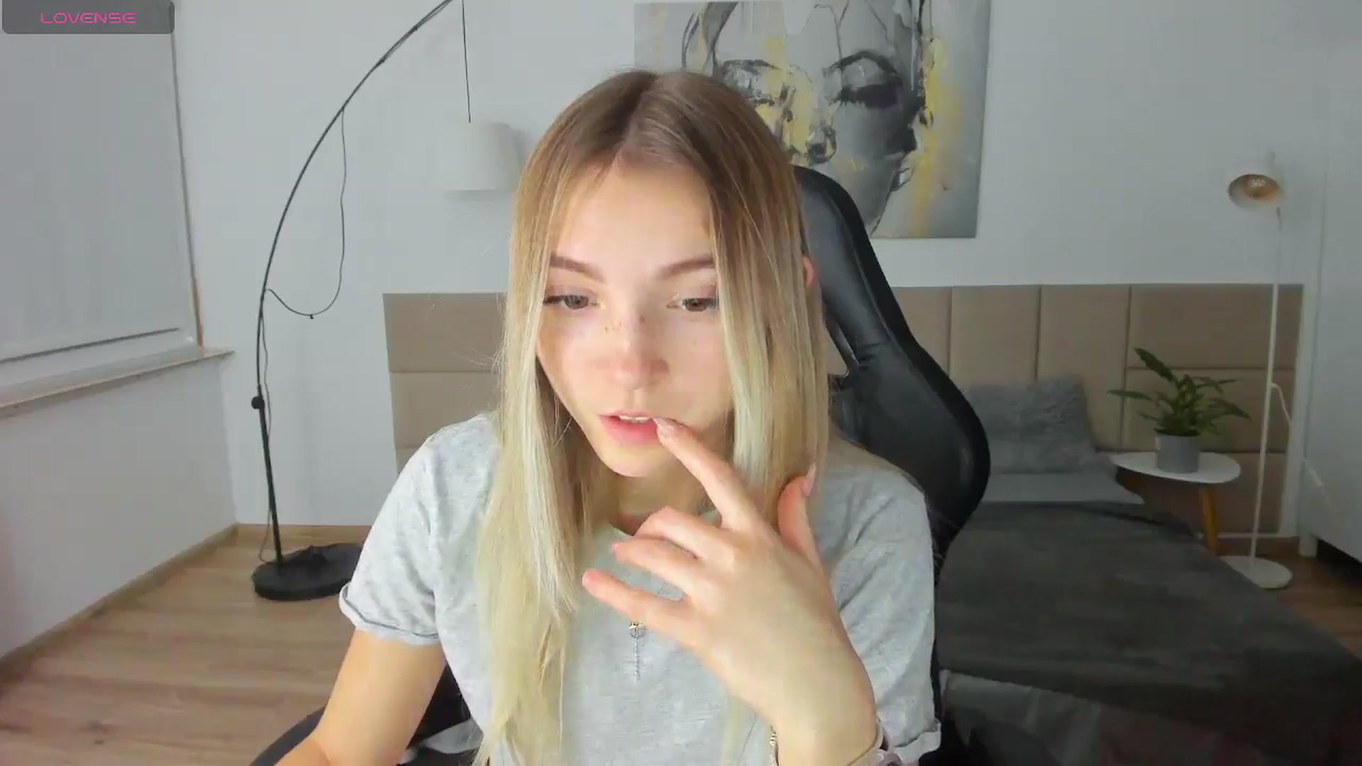 Gallery image thumbnail from Daisyy's myfreecams stream on, 11/11/2024, 20:11 image 20 of 20