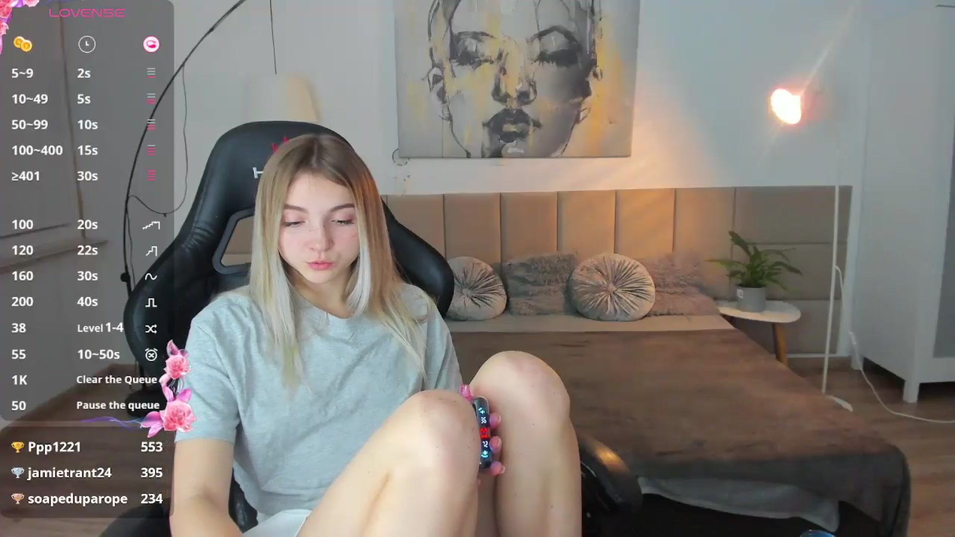 Gallery image thumbnail from Daisyy's myfreecams stream on, 11/13/2024, 17:51 image 17 of 20
