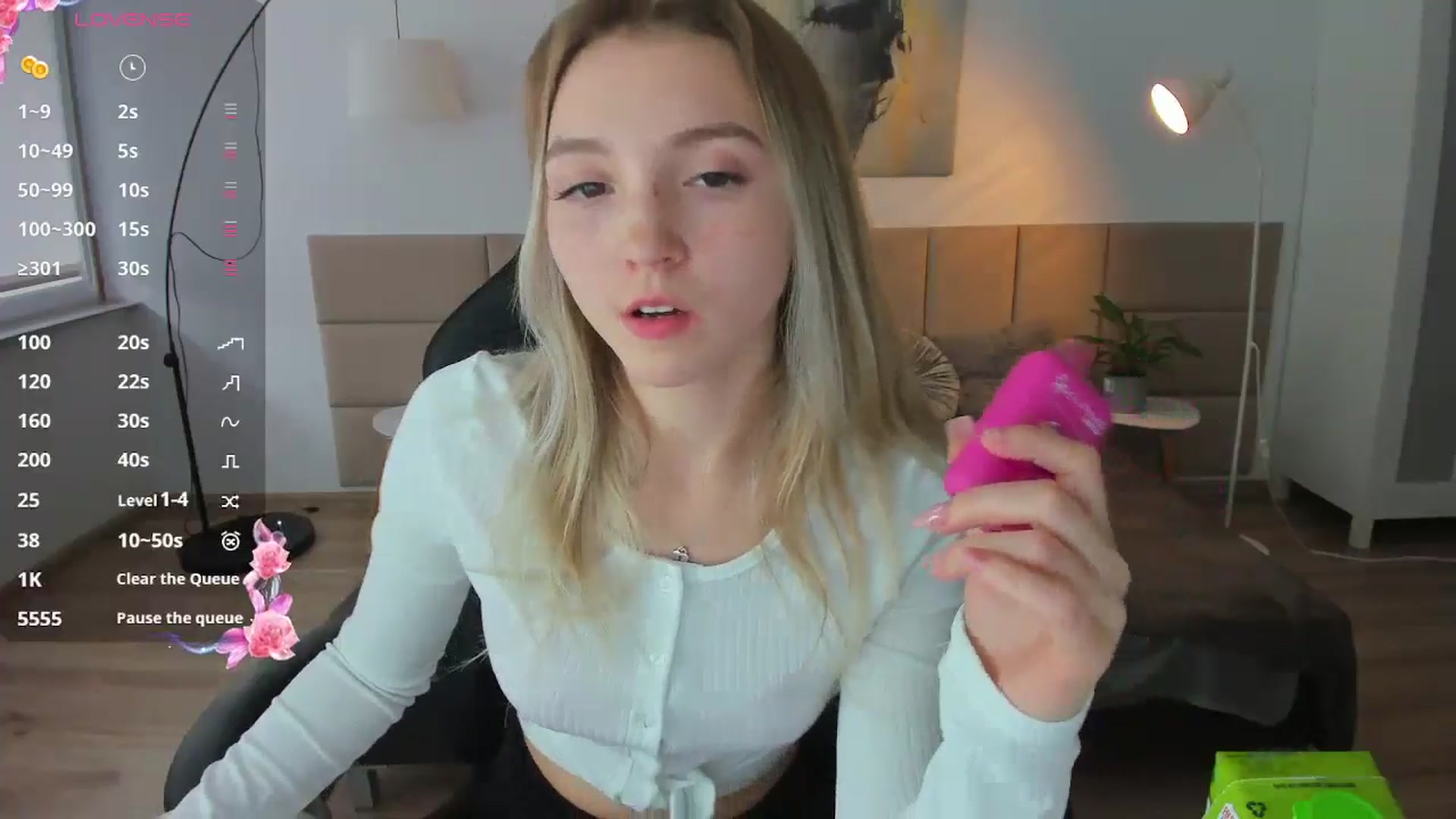 Gallery image thumbnail from Daisyy's myfreecams stream on, 11/15/2024, 14:23 image 3 of 20