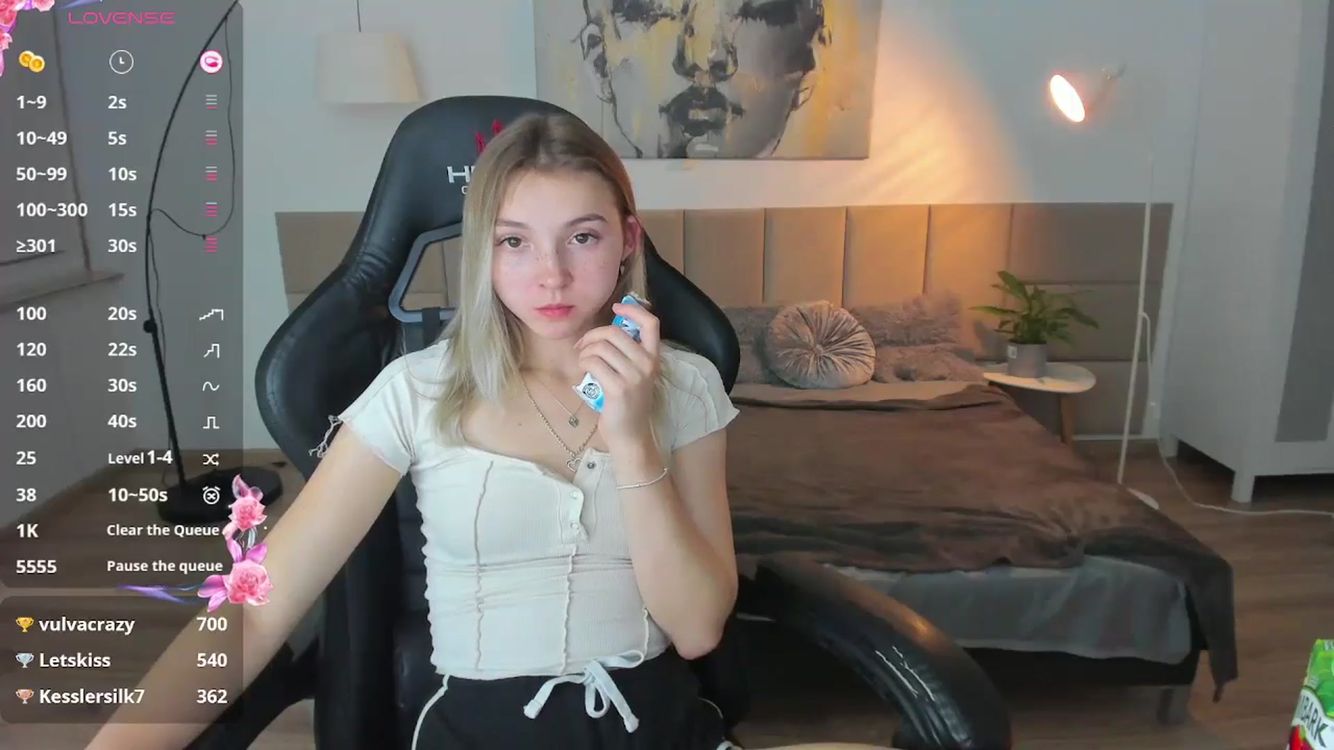 Gallery image thumbnail from Daisyy's myfreecams stream on, 11/15/2024, 17:53 image 4 of 20