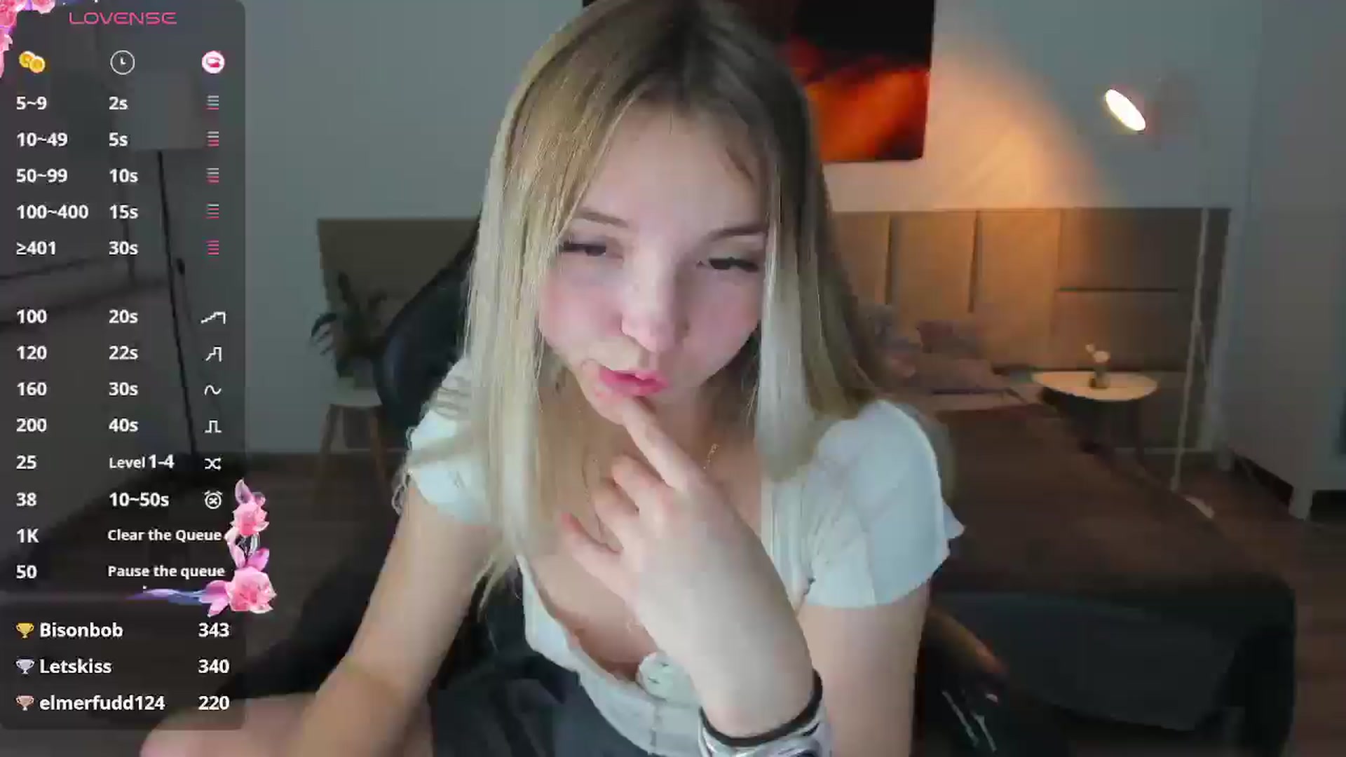 Gallery image thumbnail from Daisyy's myfreecams stream on, 12/03/2024, 19:19 image 8 of 20