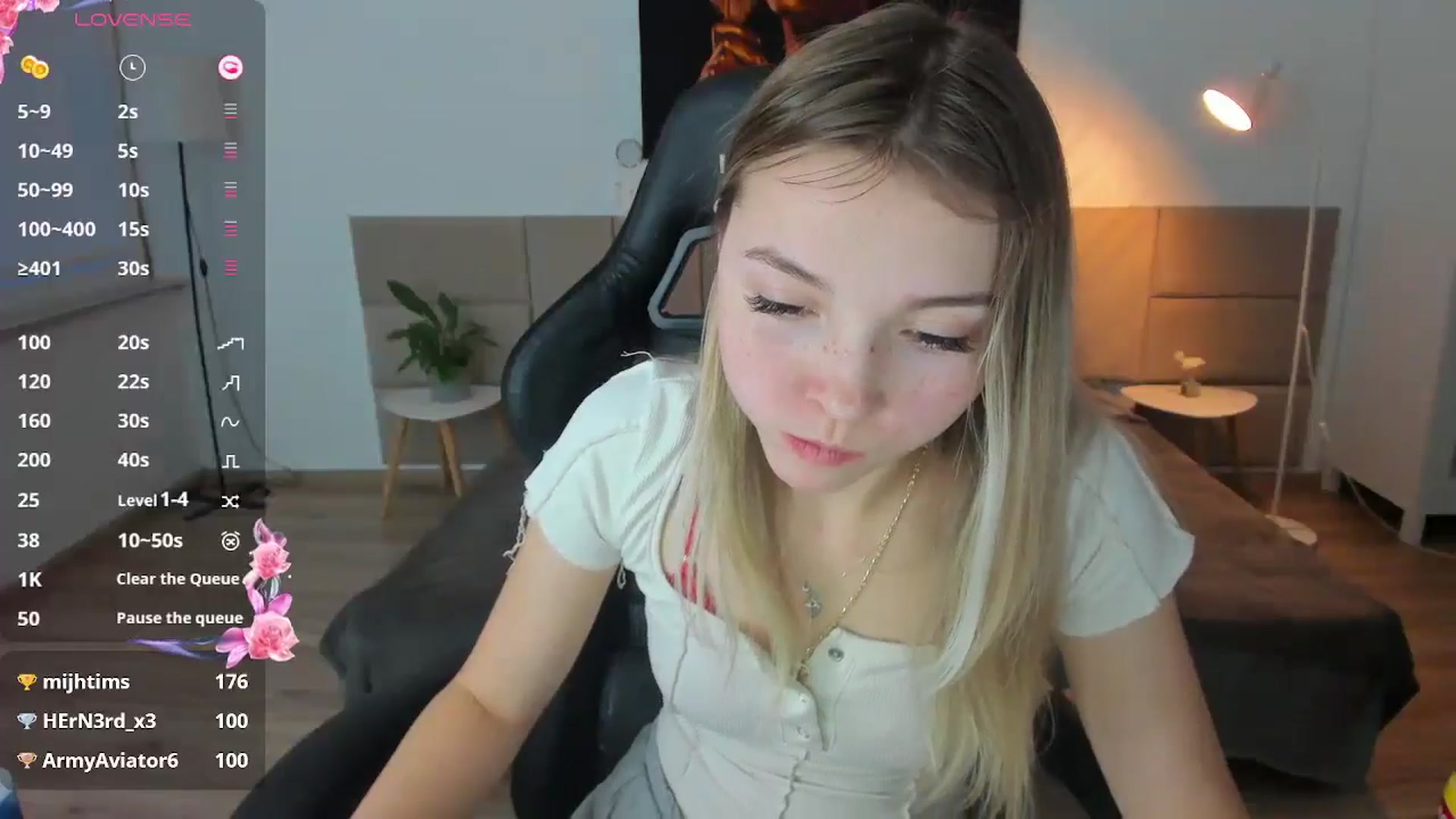 Gallery image thumbnail from Daisyy's myfreecams stream on, 12/06/2024, 16:03 image 2 of 20