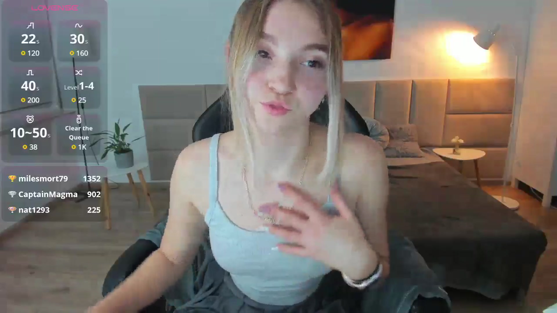 Gallery image thumbnail from Daisyy's myfreecams stream on, 12/11/2024, 19:17 image 3 of 20