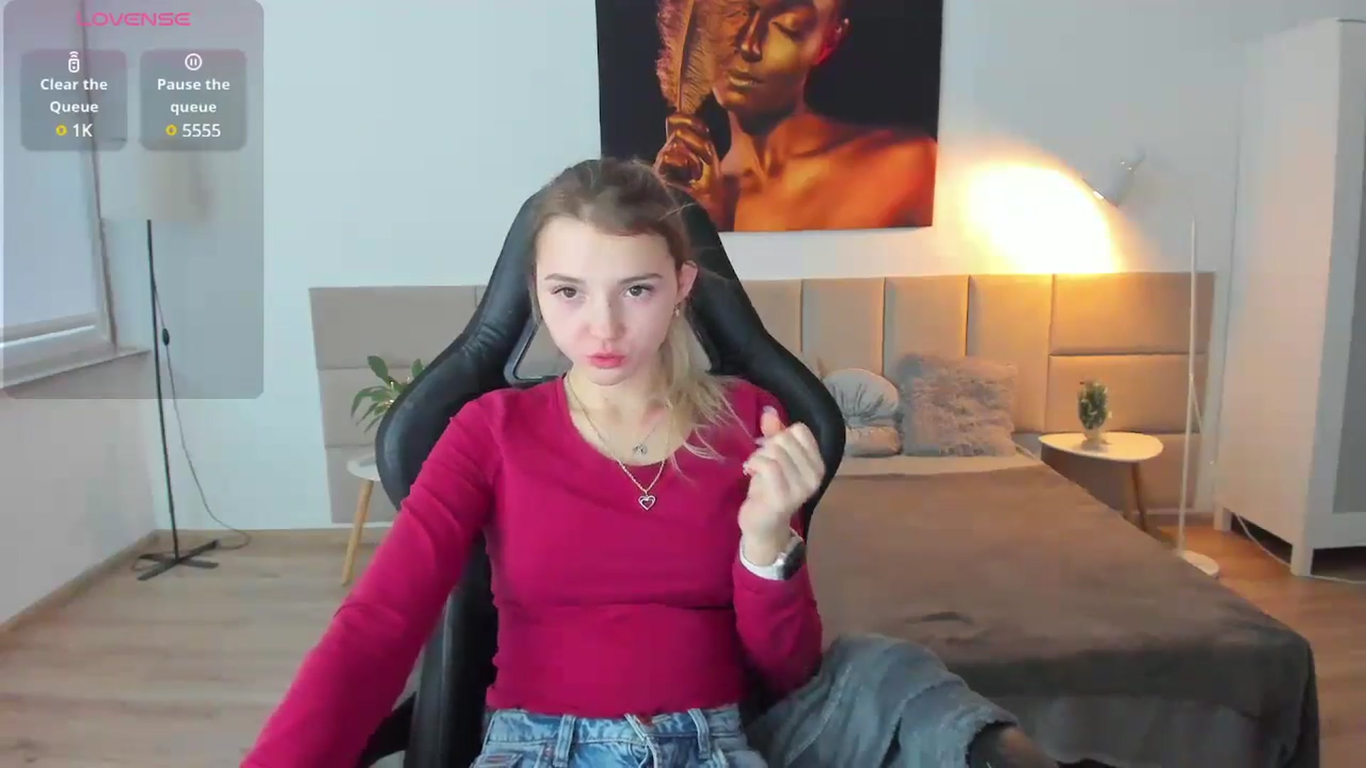 Gallery image thumbnail from Daisyy's myfreecams stream on, 12/16/2024, 13:47 image 15 of 20
