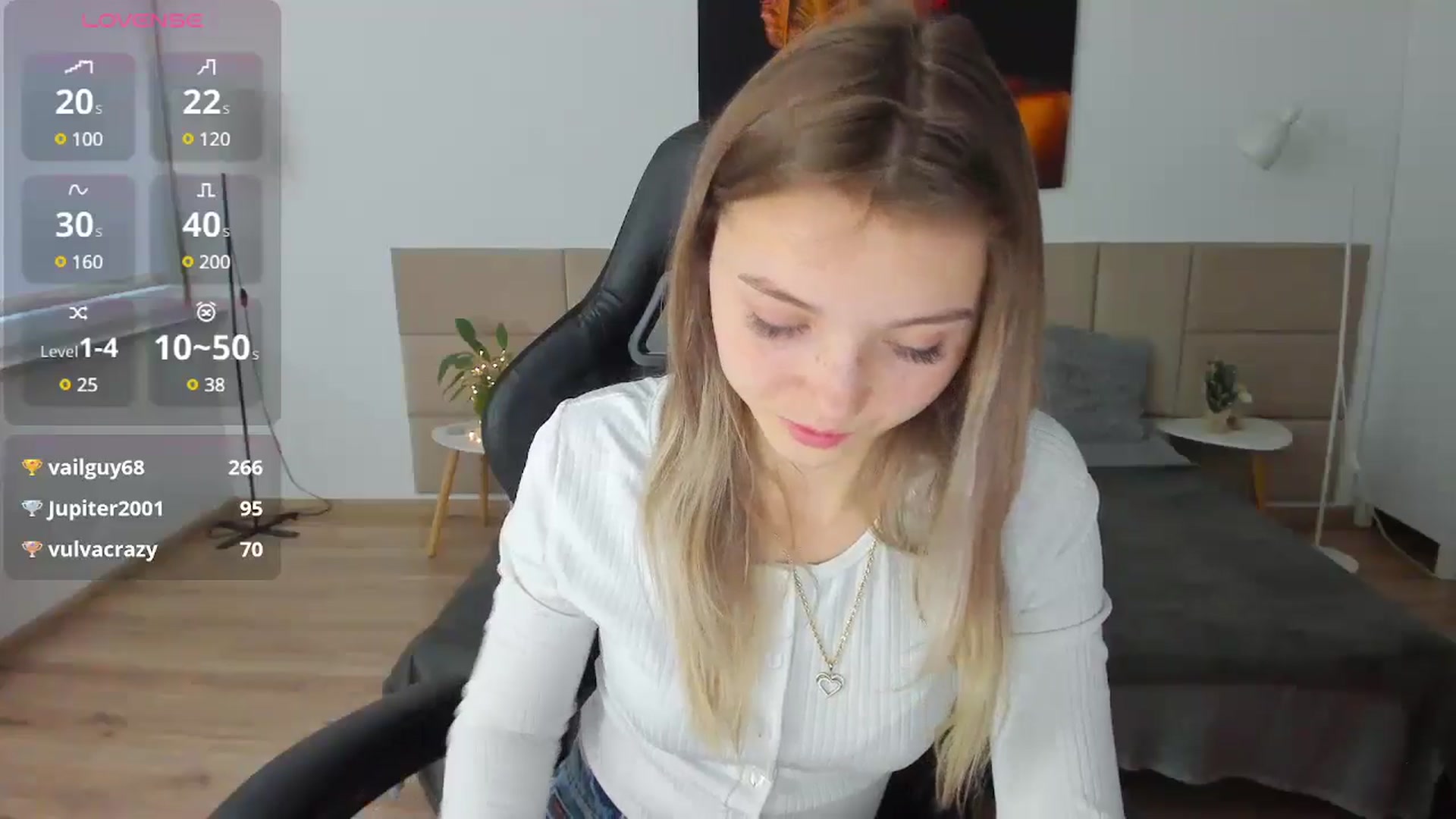 Gallery image thumbnail from Daisyy's myfreecams stream on, 12/18/2024, 14:29 image 14 of 20