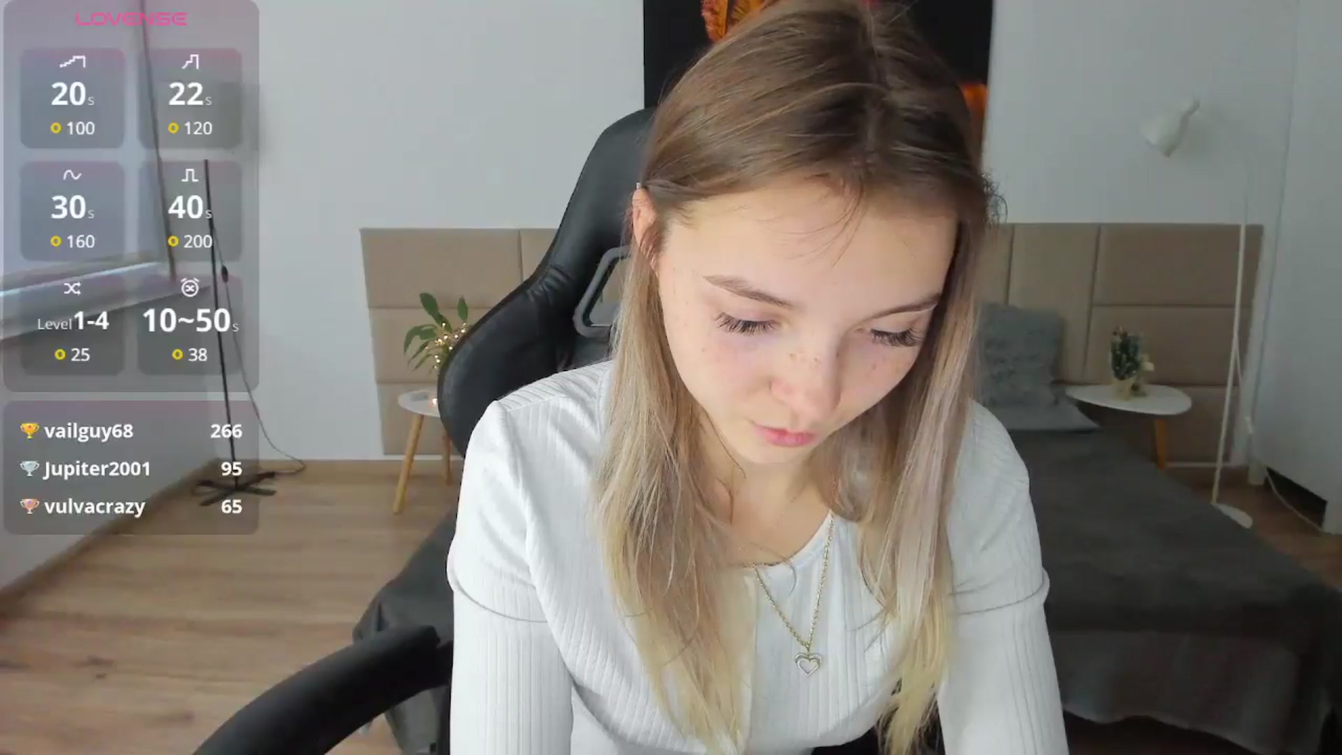 Gallery image thumbnail from Daisyy's myfreecams stream on, 12/18/2024, 14:29 image 13 of 20