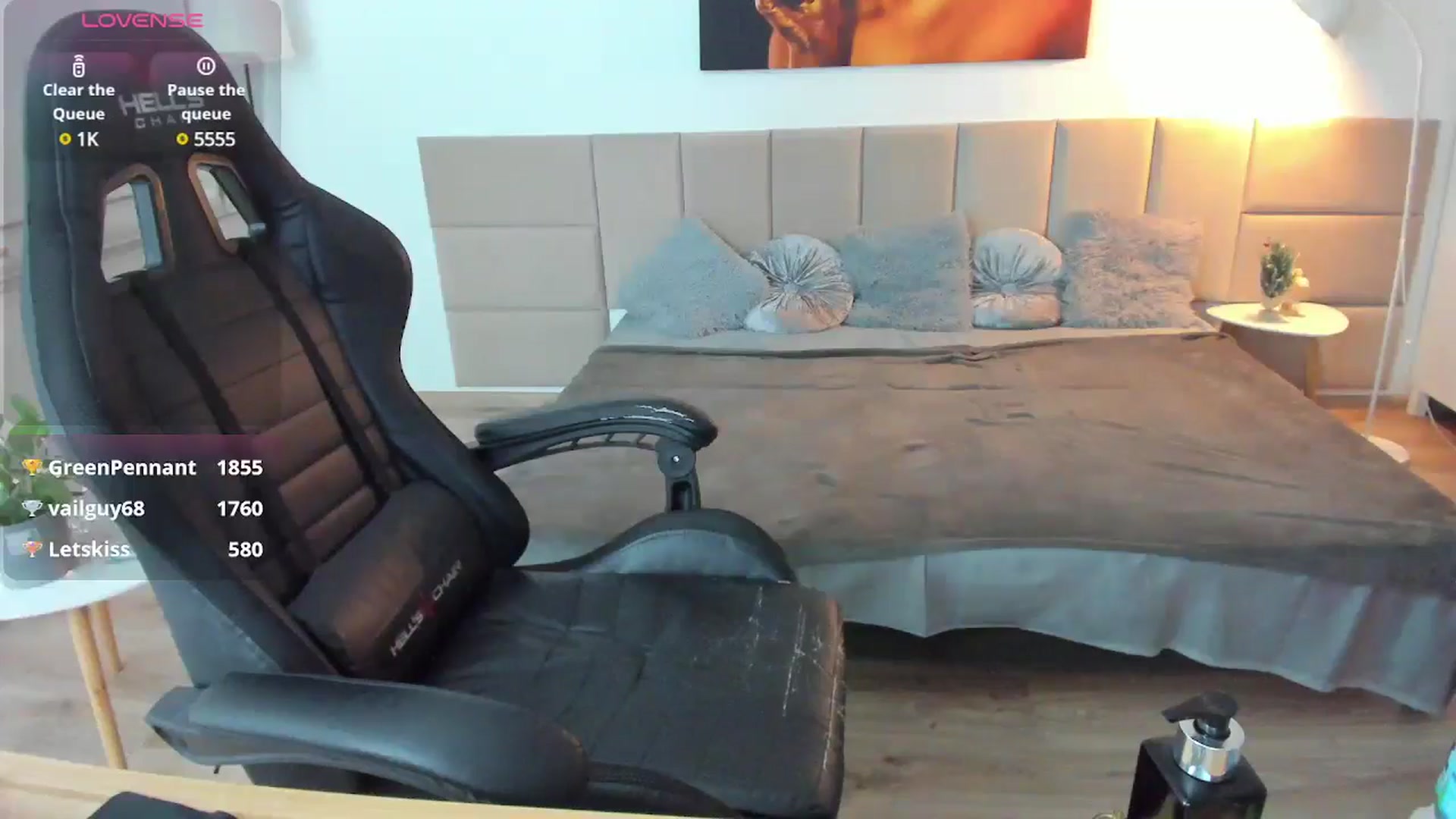 Gallery image thumbnail from Daisyy's myfreecams stream on, 12/18/2024, 20:50 image 10 of 20