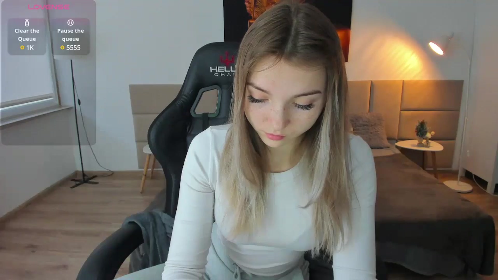 Gallery image thumbnail from Daisyy's myfreecams stream on, 12/28/2024, 13:41 image 19 of 20