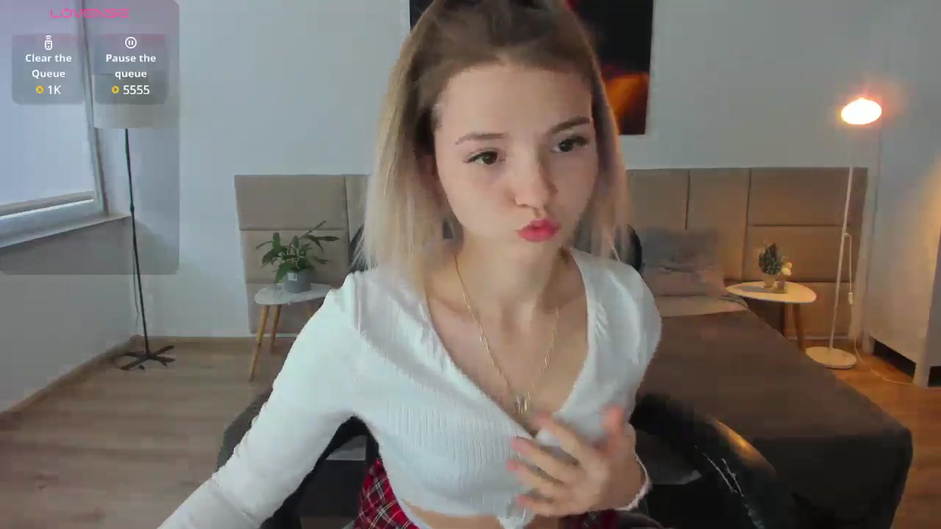Gallery image thumbnail from Daisyy's myfreecams stream on, 01/04/2025, 14:35 image 18 of 20