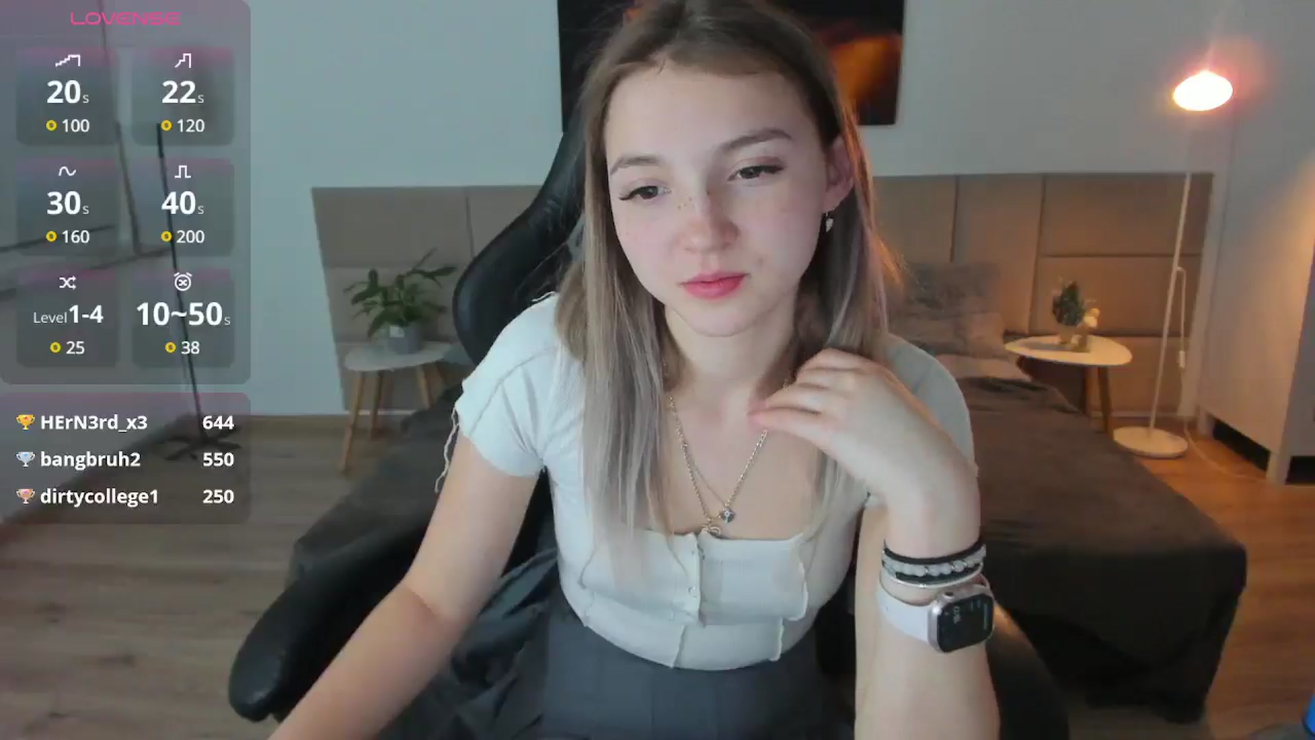 Gallery image thumbnail from Daisyy's myfreecams stream on, 01/04/2025, 17:32 image 4 of 20