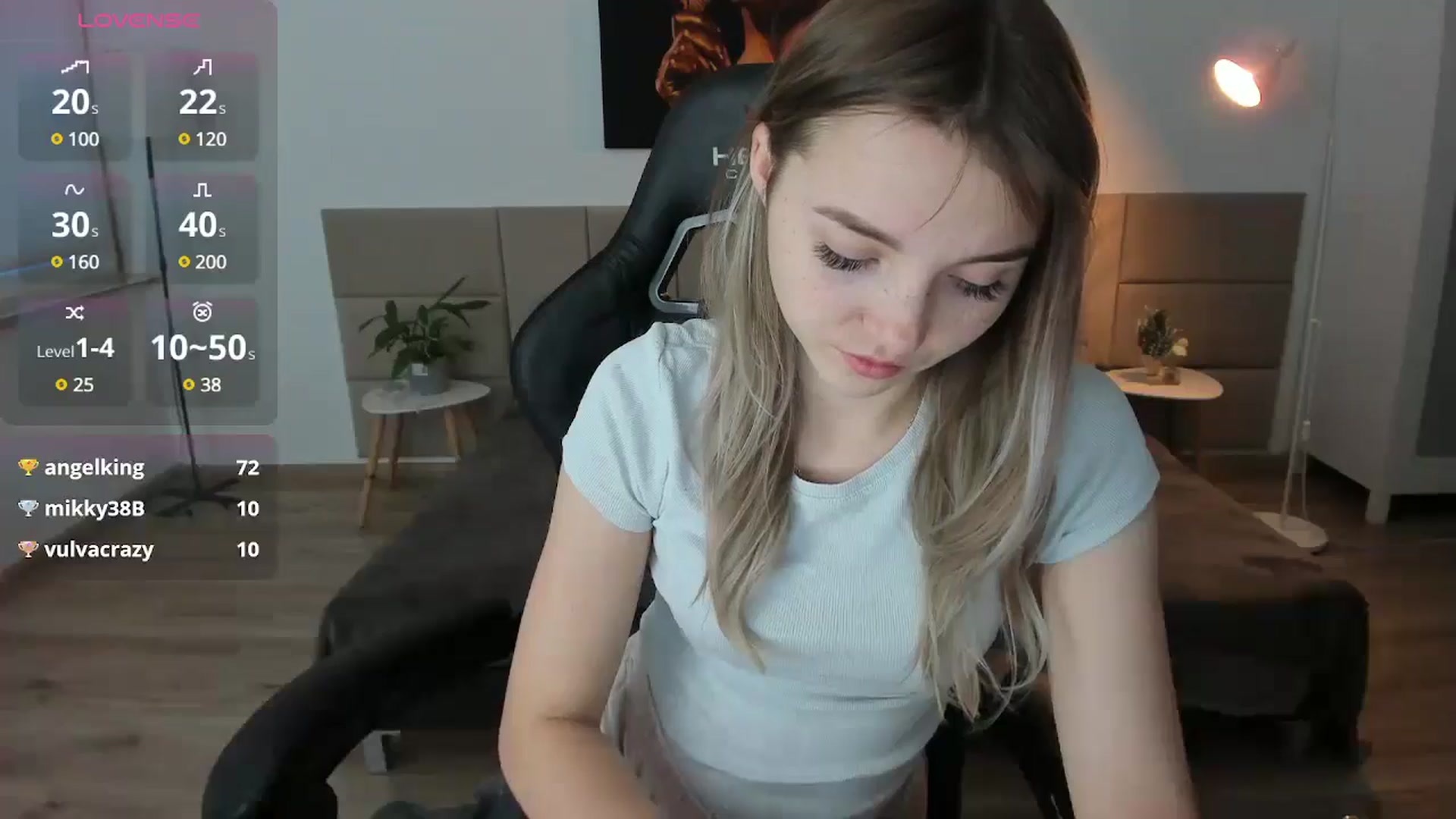 Gallery image thumbnail from Daisyy's myfreecams stream on, 01/06/2025, 15:17 image 13 of 20