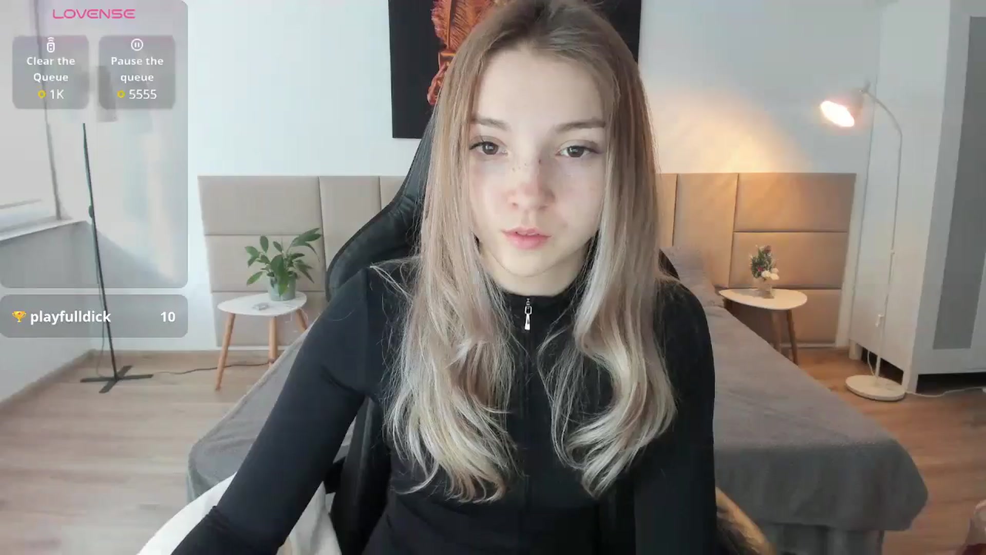 Gallery image thumbnail from Daisyy's myfreecams stream on, 01/20/2025, 14:32 image 7 of 20