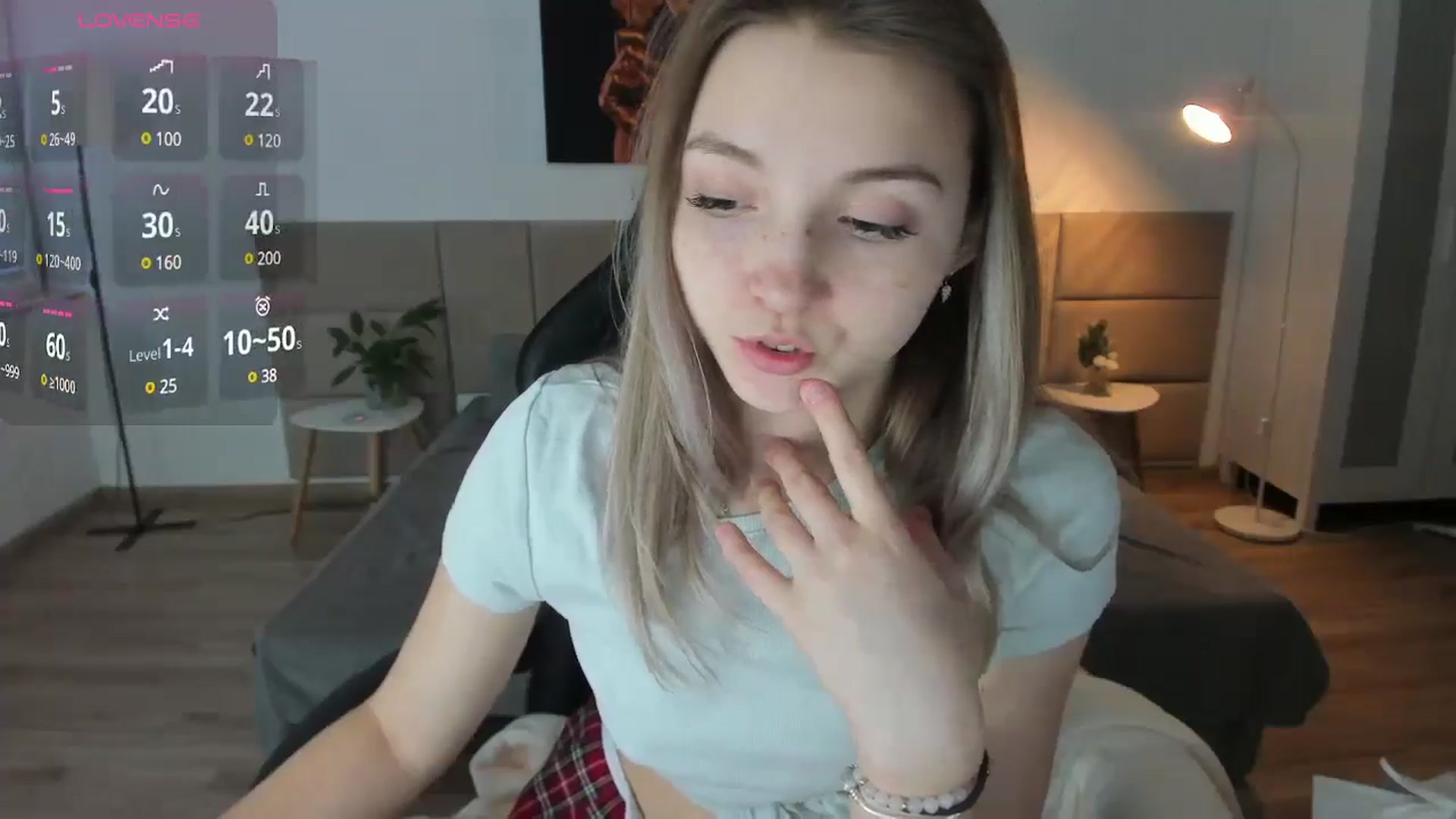 Gallery image thumbnail from Daisyy's myfreecams stream on, 01/20/2025, 15:23 image 16 of 20