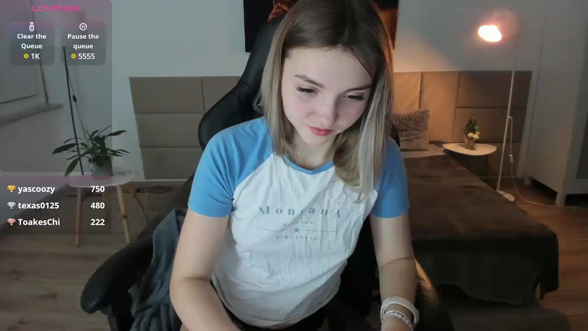 Gallery image thumbnail from Daisyy's myfreecams stream on, 01/27/2025, 18:31 image 1 of 20