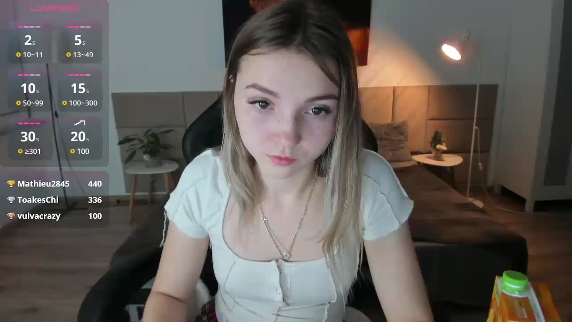 Gallery image thumbnail from Daisyy's myfreecams stream on, 01/28/2025, 17:54 image 3 of 20
