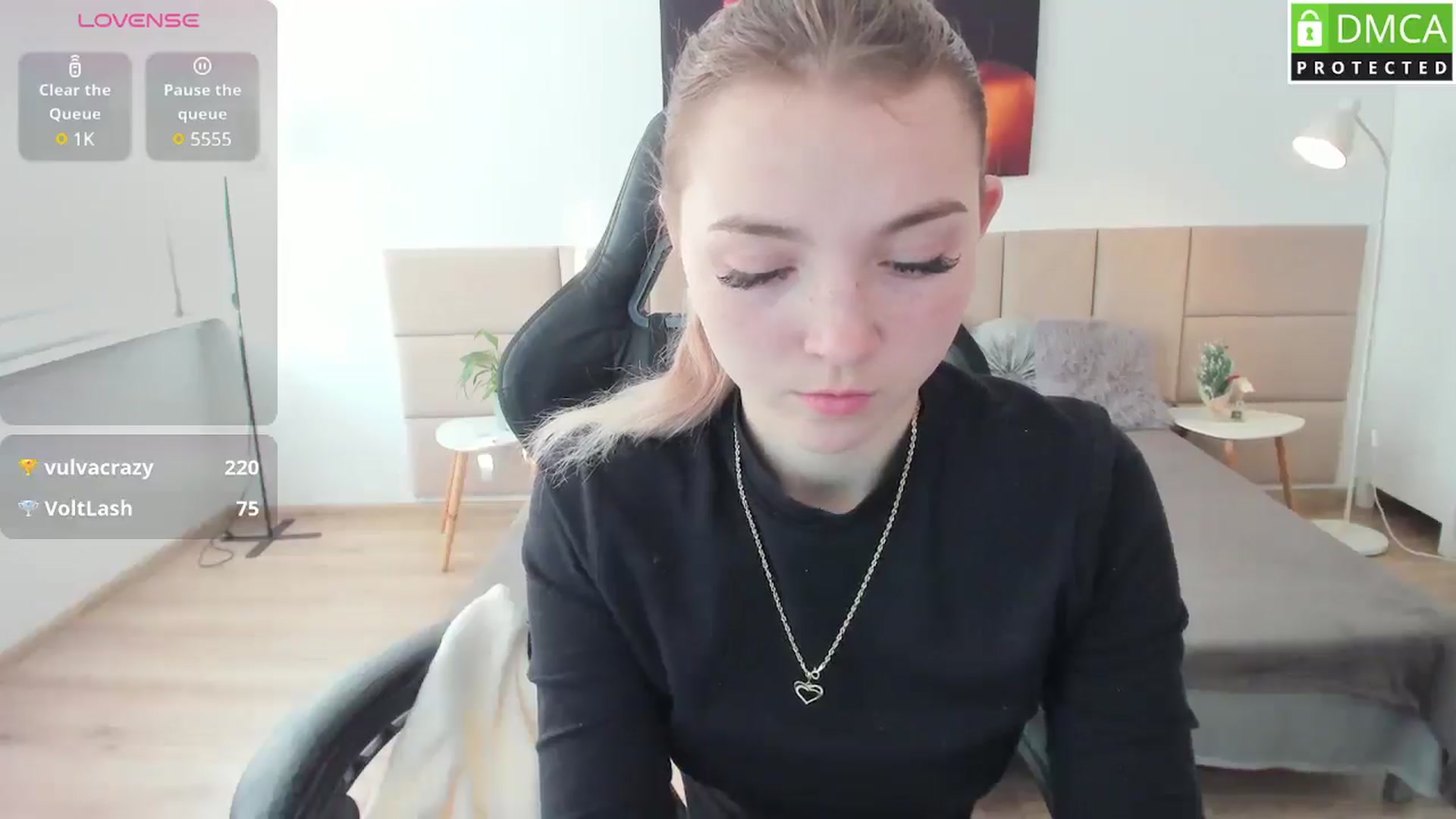 Gallery image thumbnail from Daisyy's myfreecams stream on, 03/03/2025, 15:23 image 12 of 20