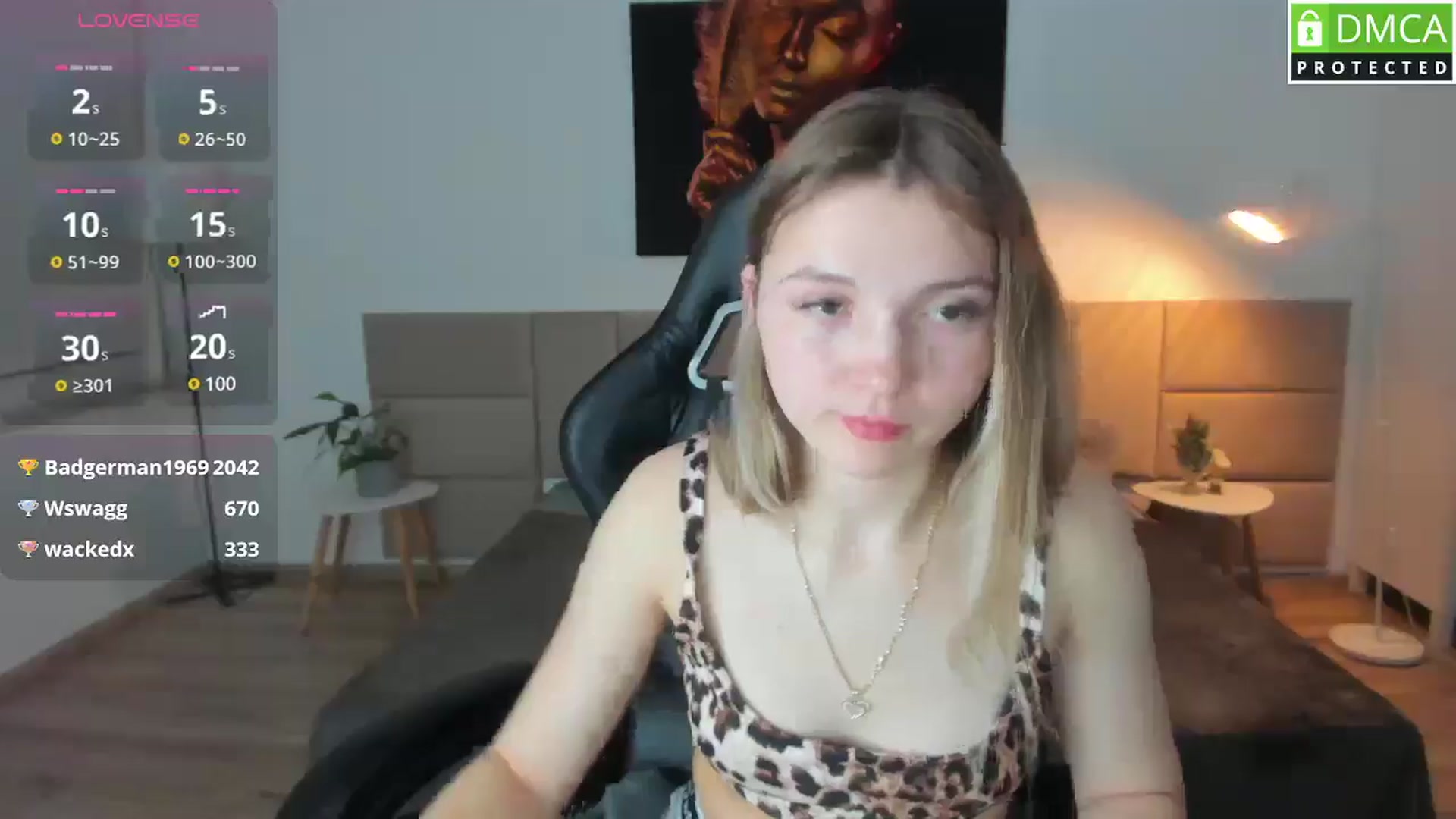 Gallery image thumbnail from Daisyy's myfreecams stream on, 03/17/2025, 21:43 image 16 of 20