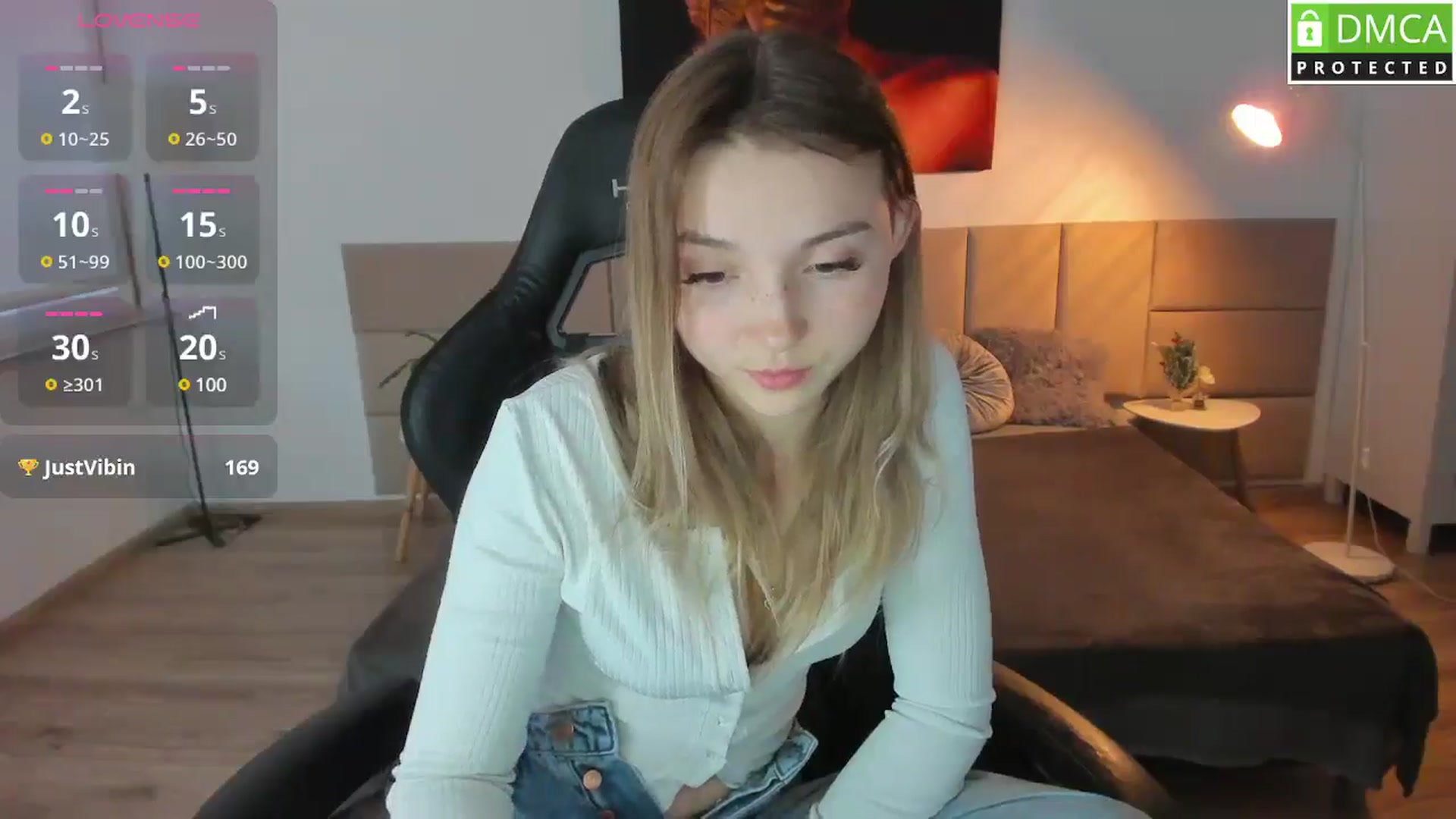 Gallery image thumbnail from Daisyy's myfreecams stream on, 03/19/2025, 17:15 image 9 of 20