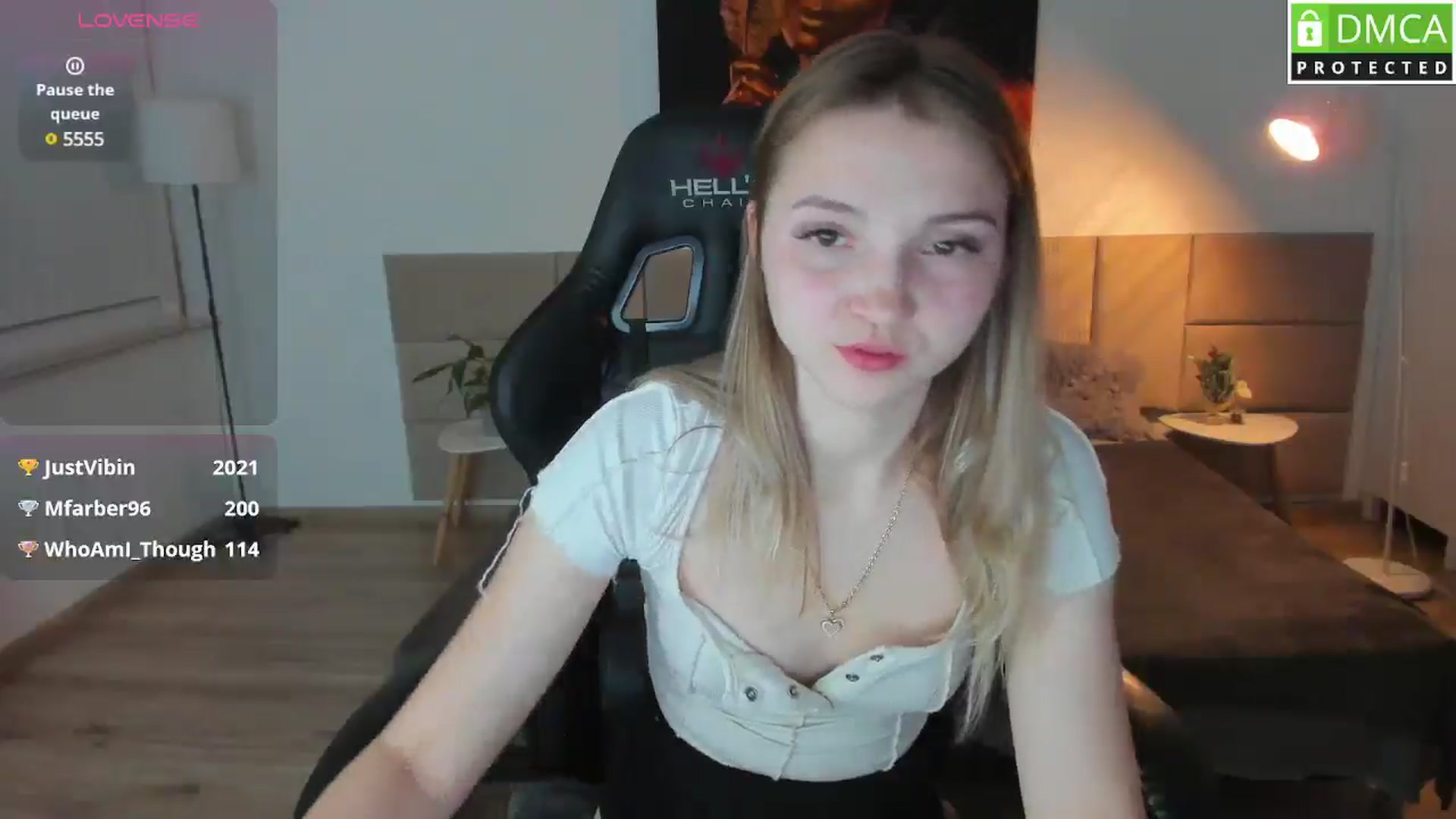 Gallery image thumbnail from Daisyy's myfreecams stream on, 03/19/2025, 20:52 image 13 of 20