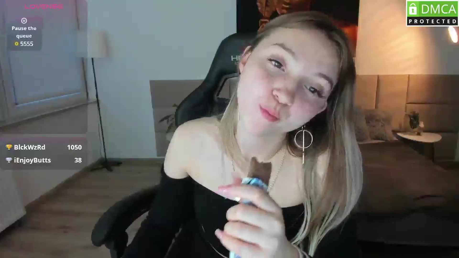 Gallery image thumbnail from Daisyy's myfreecams stream on, 03/24/2025, 17:10 image 6 of 20
