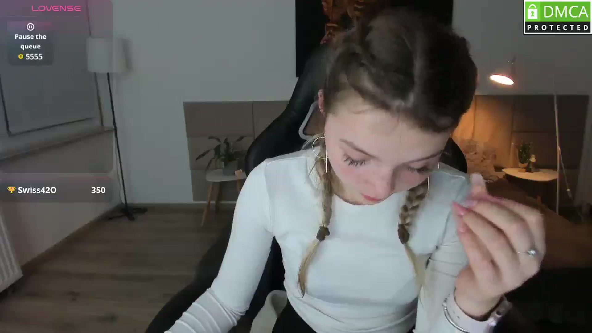 Gallery image thumbnail from Daisyy's myfreecams stream on, 03/25/2025, 17:40 image 16 of 20