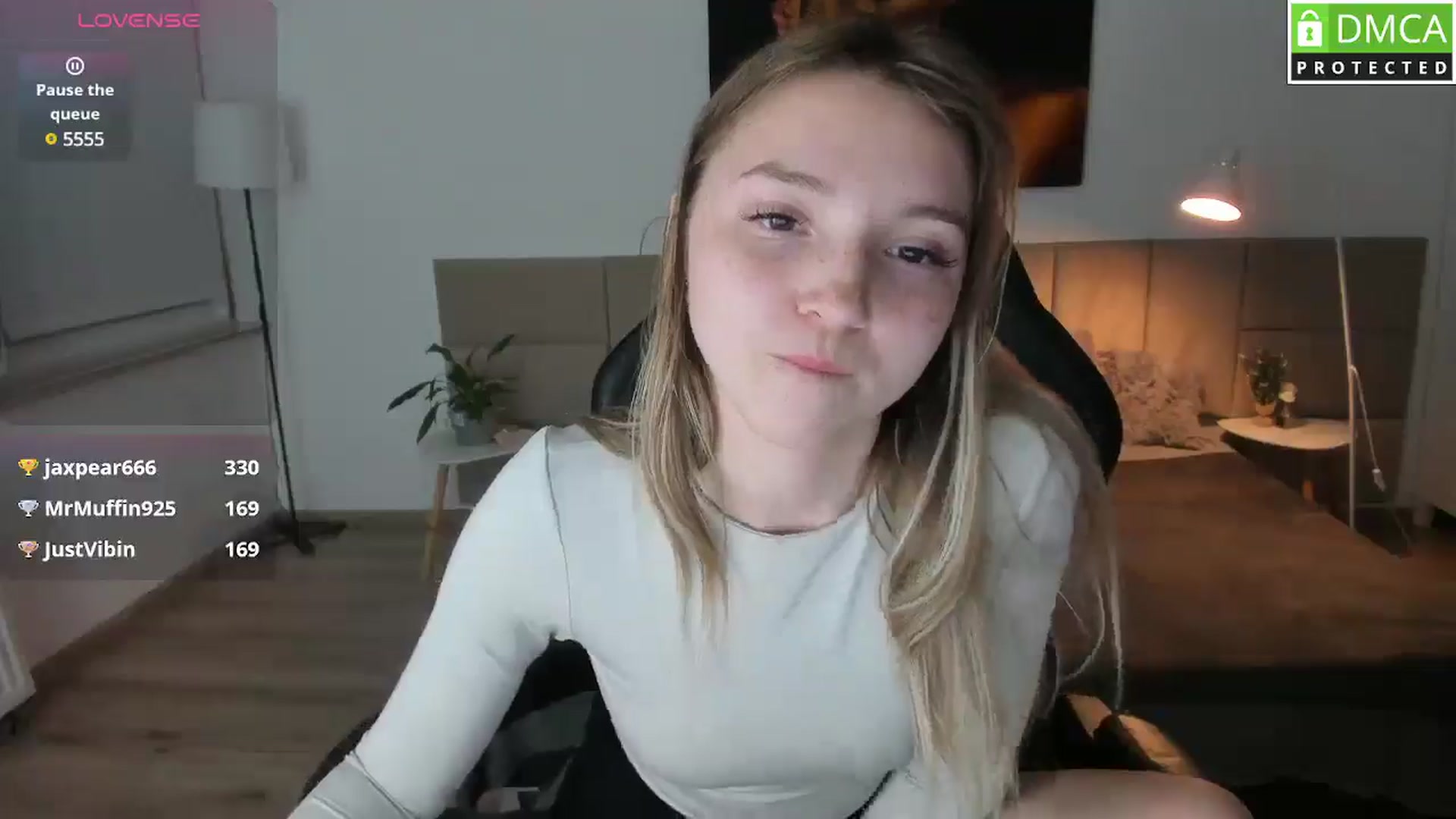 Gallery image thumbnail from Daisyy's myfreecams stream on, 03/27/2025, 19:47 image 17 of 20