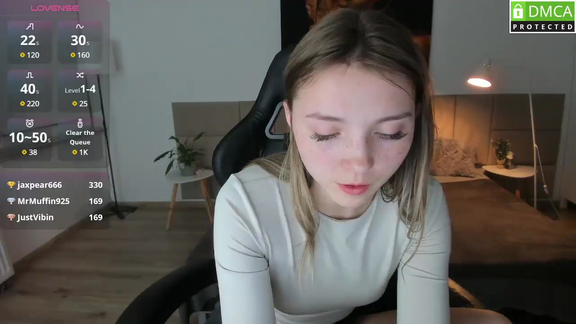 Gallery image thumbnail from Daisyy's myfreecams stream on, 03/27/2025, 19:47 image 6 of 20