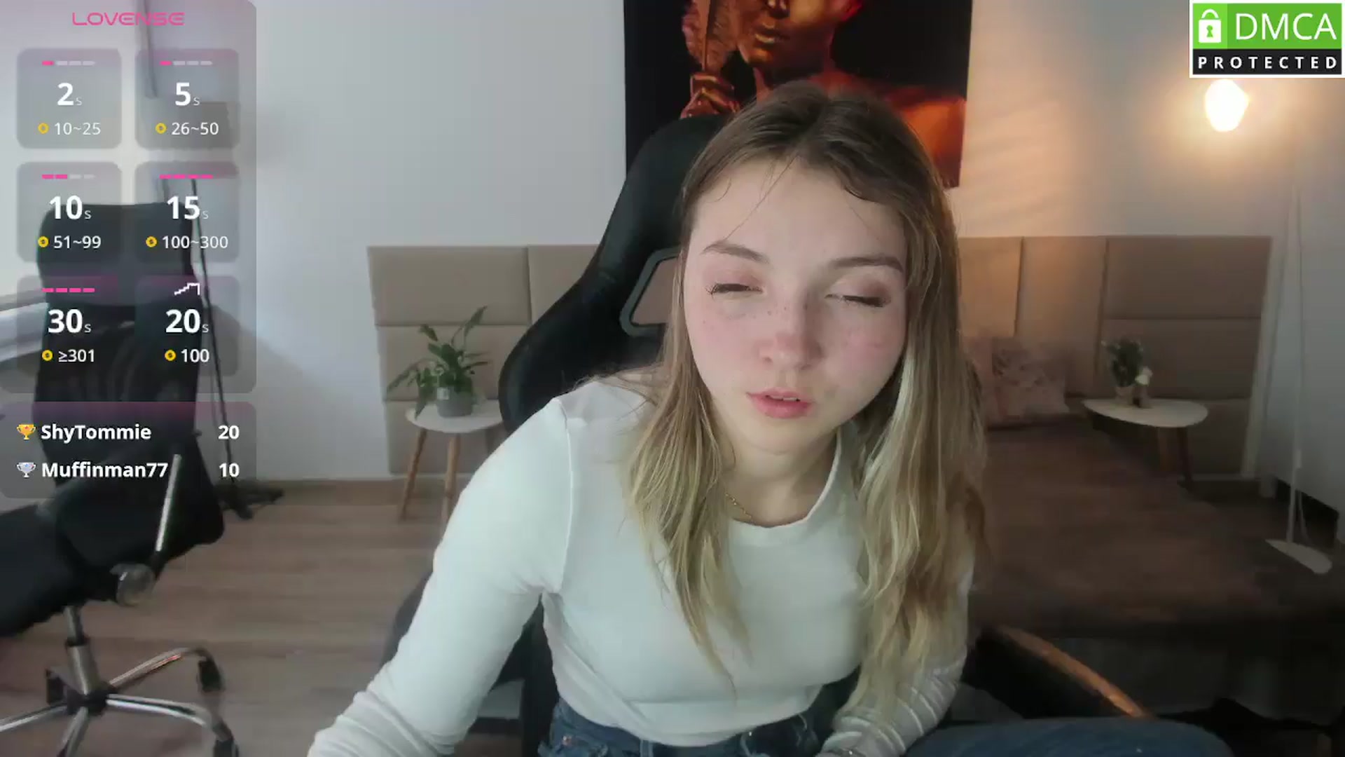 Gallery image thumbnail from Daisyy's myfreecams stream on, 03/31/2025, 13:45 image 16 of 20