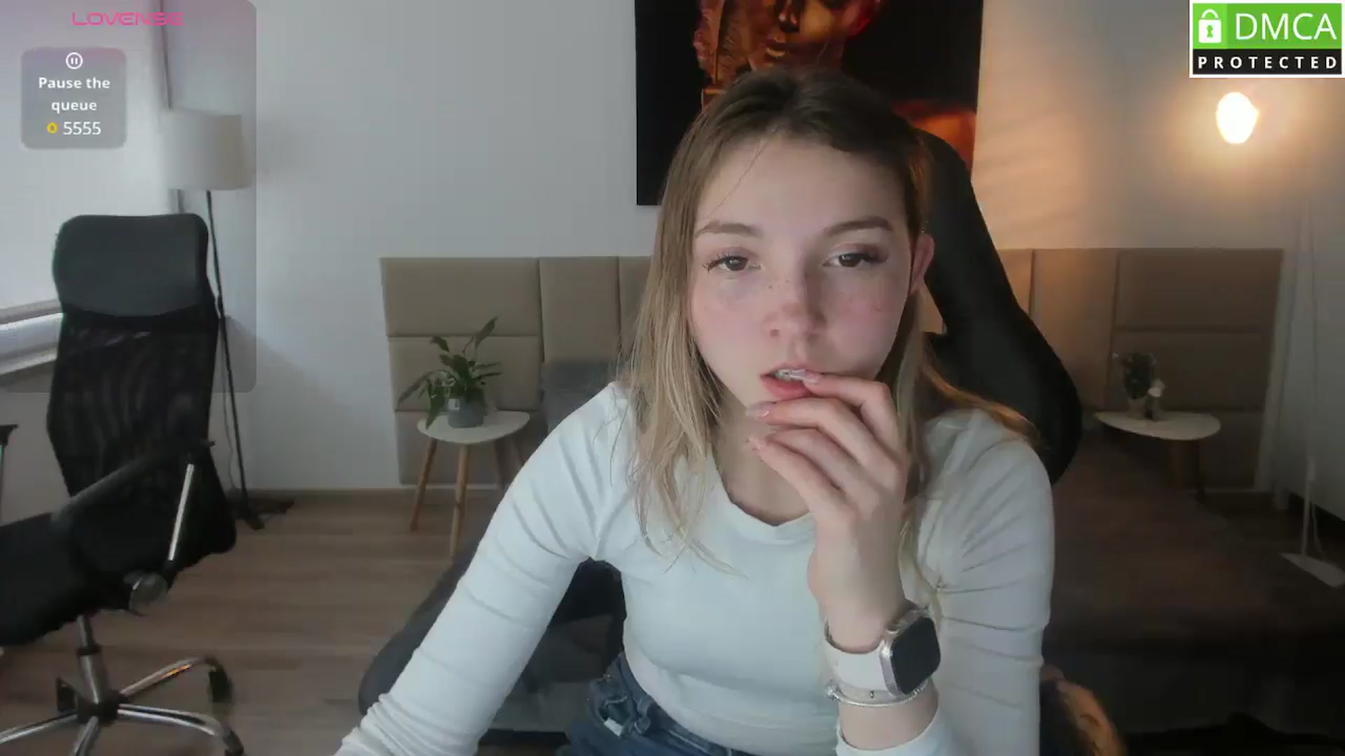 Gallery image thumbnail from Daisyy's myfreecams stream on, 03/31/2025, 13:45 image 2 of 20