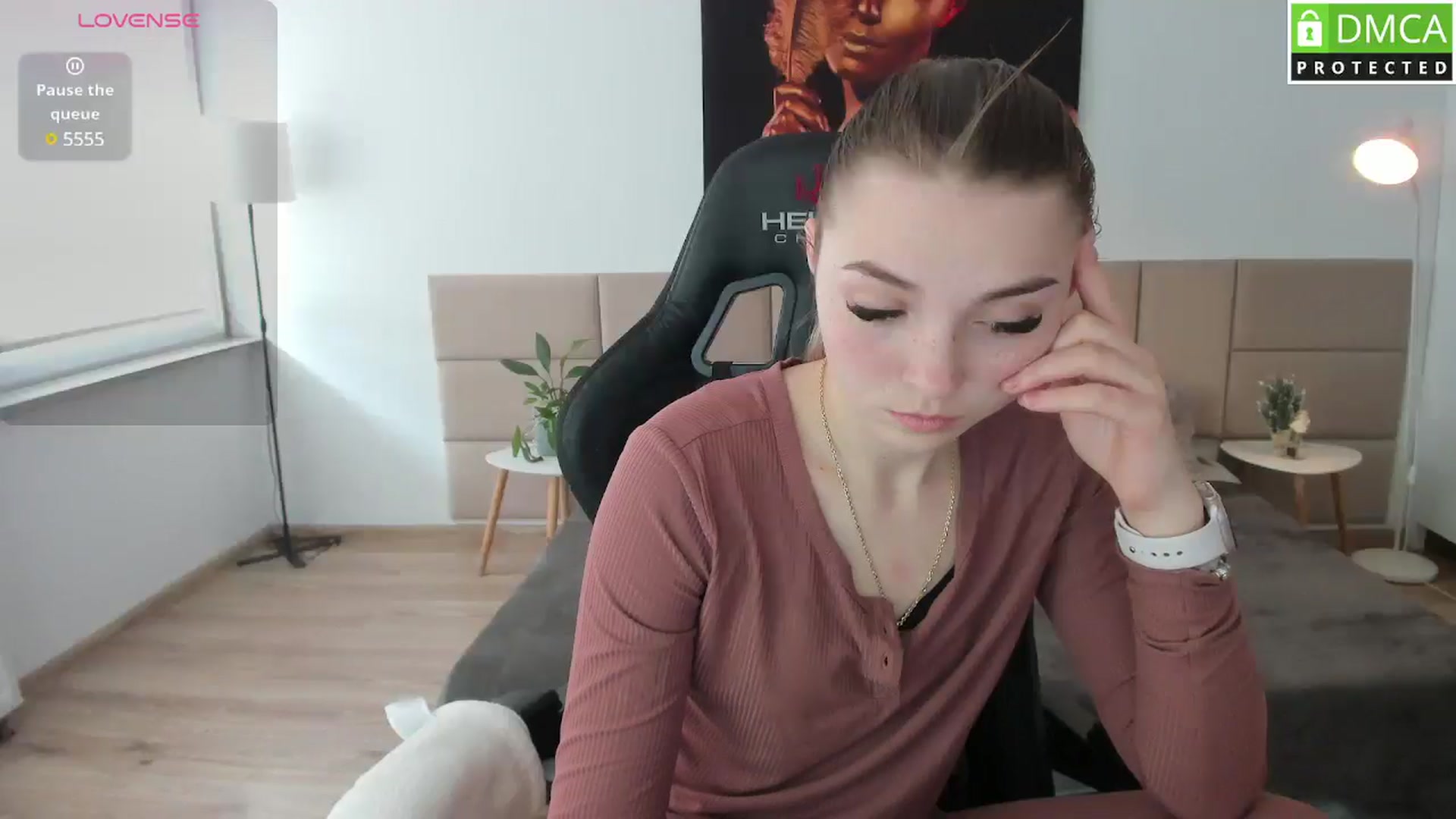 Gallery image thumbnail from Daisyy's myfreecams stream on, 04/10/2025, 13:43 image 12 of 20