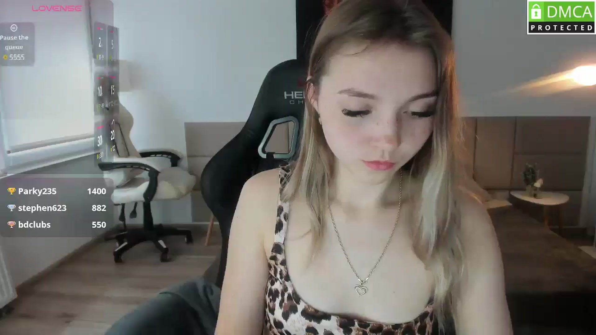 Gallery image thumbnail from Daisyy's myfreecams stream on, 04/15/2025, 15:57 image 18 of 20