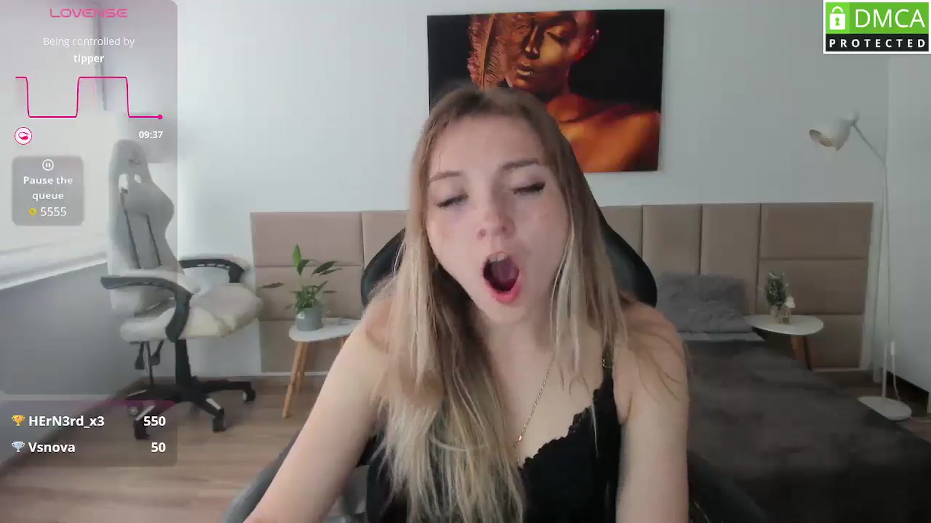 Gallery image thumbnail from Daisyy's myfreecams stream on, 04/18/2025, 08:49 image 9 of 20