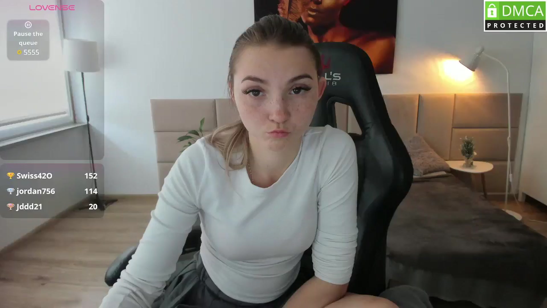 Gallery image thumbnail from Daisyy's myfreecams stream on, 05/06/2025, 13:05 image 19 of 20