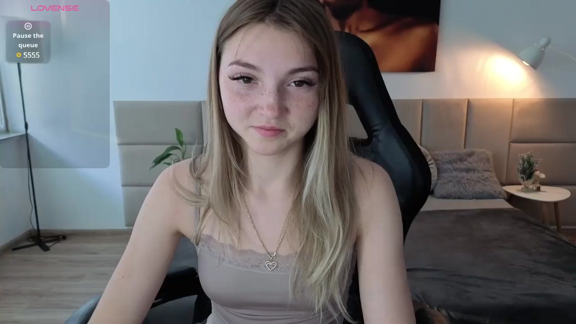 Gallery image thumbnail from Daisyy's myfreecams stream on, 05/09/2025, 17:24 image 13 of 20