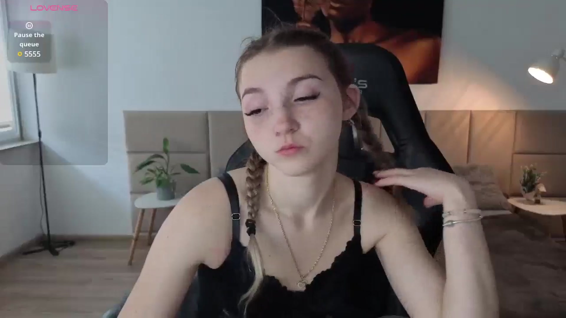 Gallery image thumbnail from Daisyy's myfreecams stream on, 05/11/2025, 17:11 image 16 of 20
