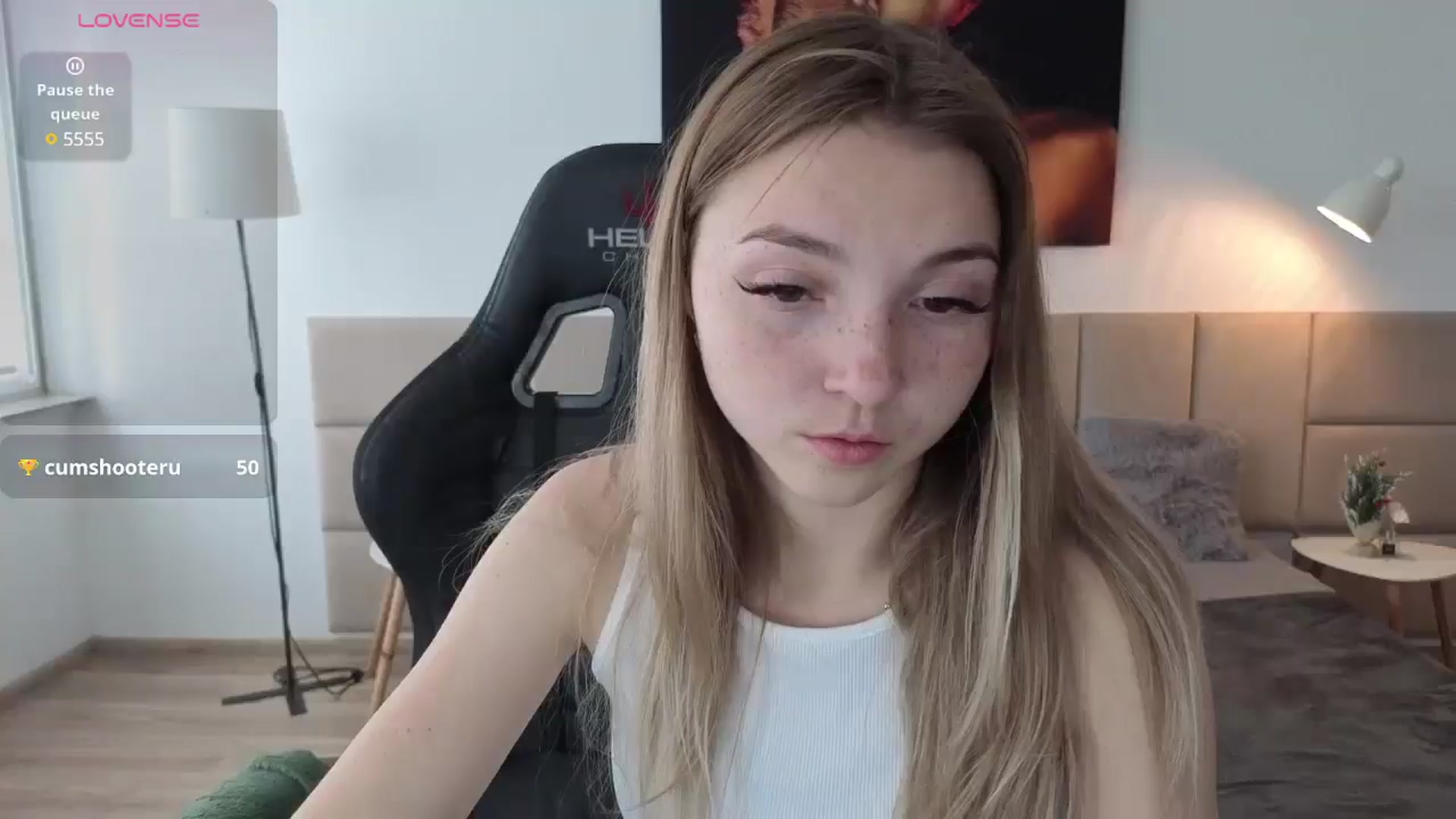 Gallery image thumbnail from Daisyy's myfreecams stream on, 05/14/2025, 15:45 image 9 of 20