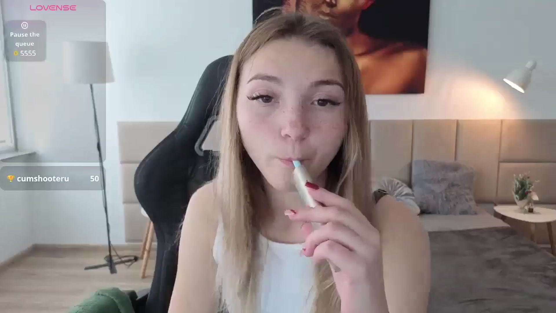 Gallery image thumbnail from Daisyy's myfreecams stream on, 05/14/2025, 15:45 image 10 of 20