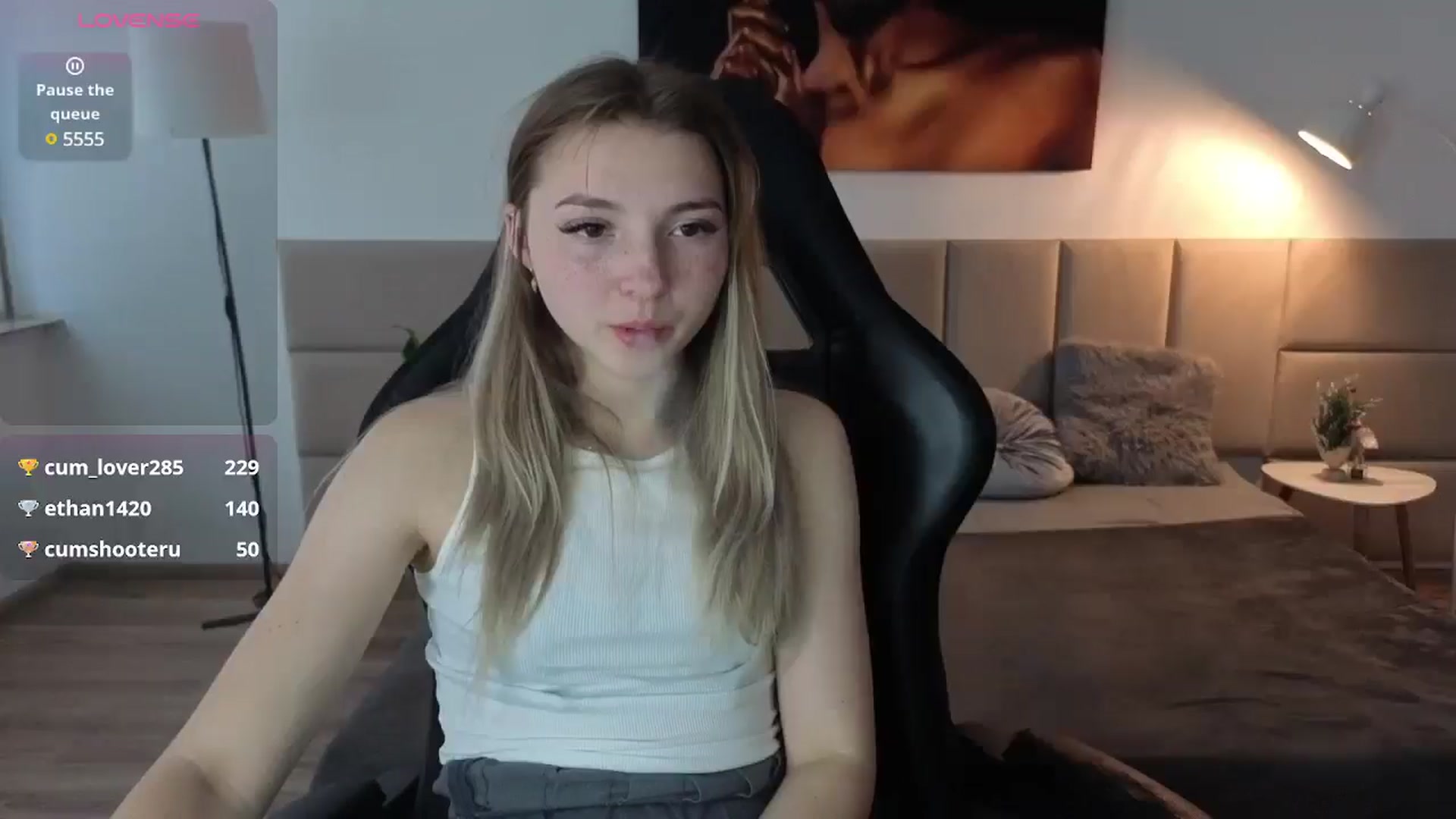 Gallery image thumbnail from Daisyy's myfreecams stream on, 05/14/2025, 17:17 image 10 of 20