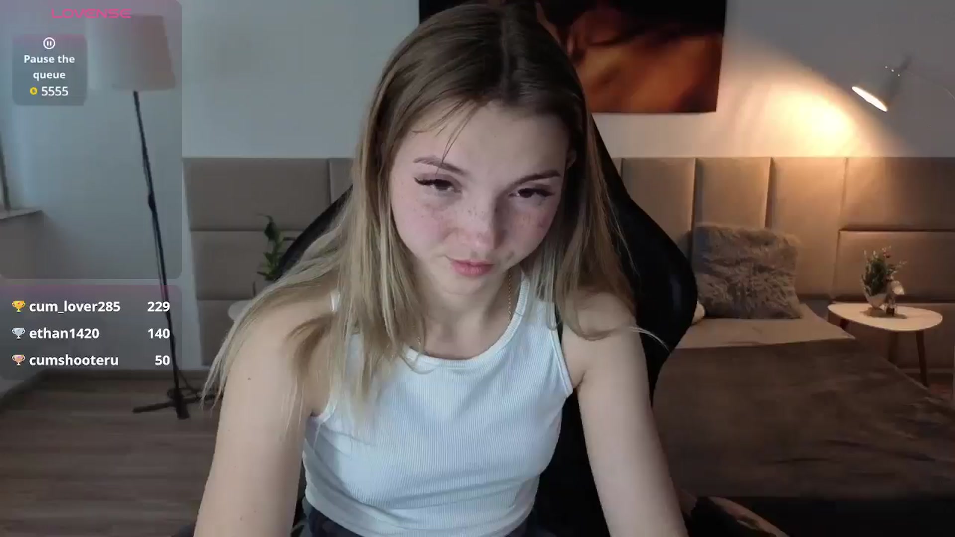 Gallery image thumbnail from Daisyy's myfreecams stream on, 05/14/2025, 17:17 image 16 of 20