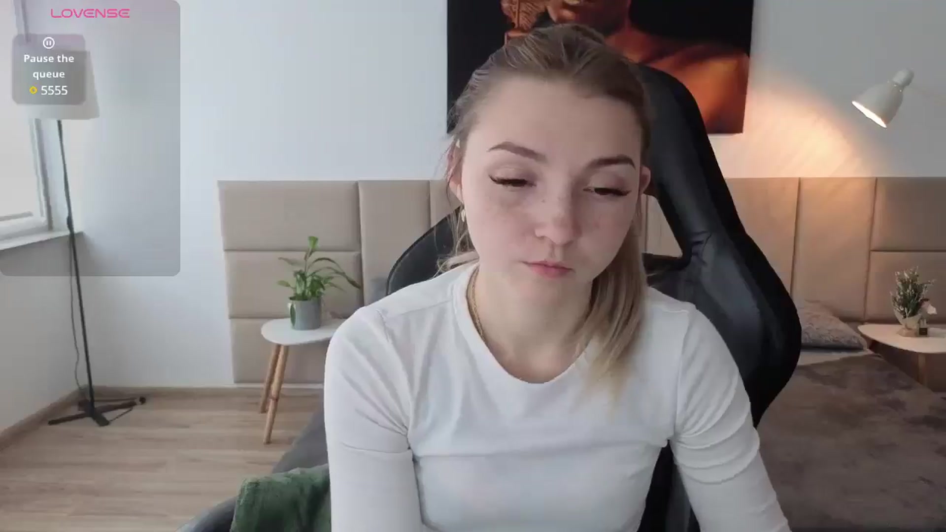 Gallery image thumbnail from Daisyy's myfreecams stream on, 05/15/2025, 13:12 image 9 of 20