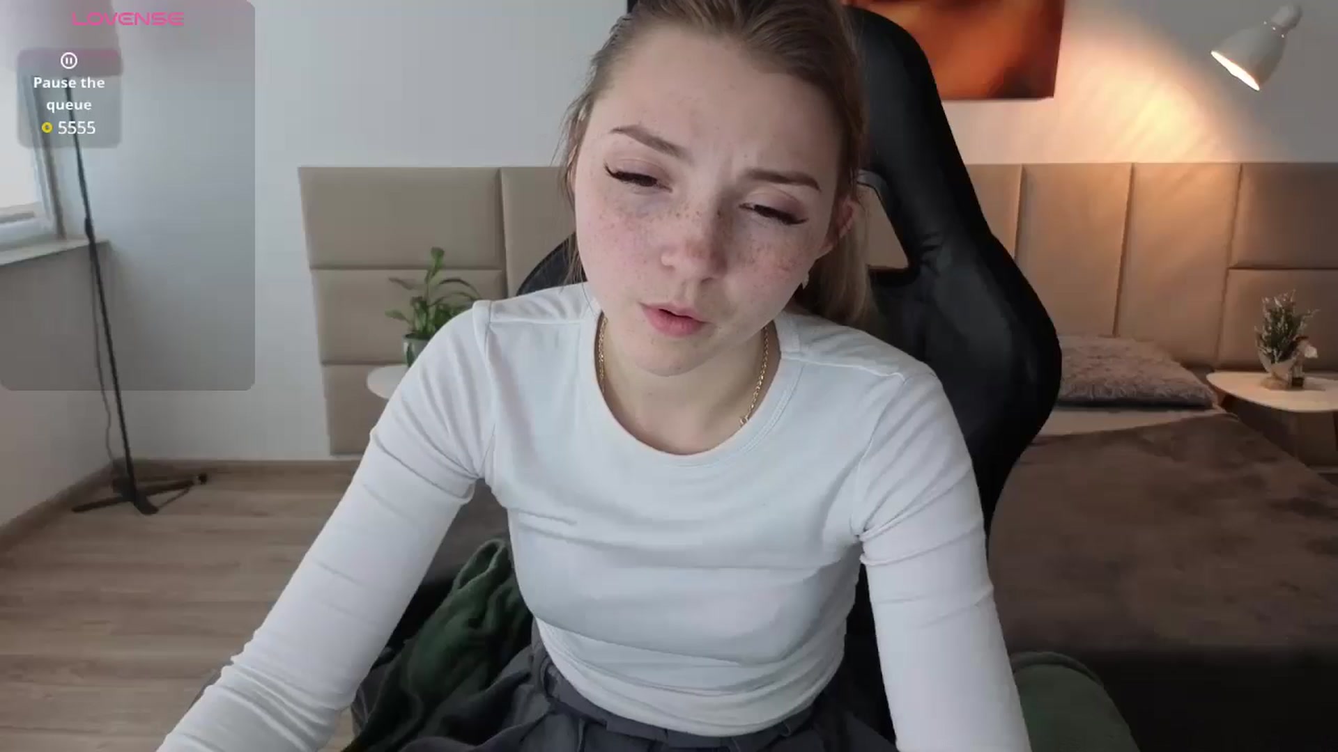 Gallery image thumbnail from Daisyy's myfreecams stream on, 05/15/2025, 13:12 image 19 of 20