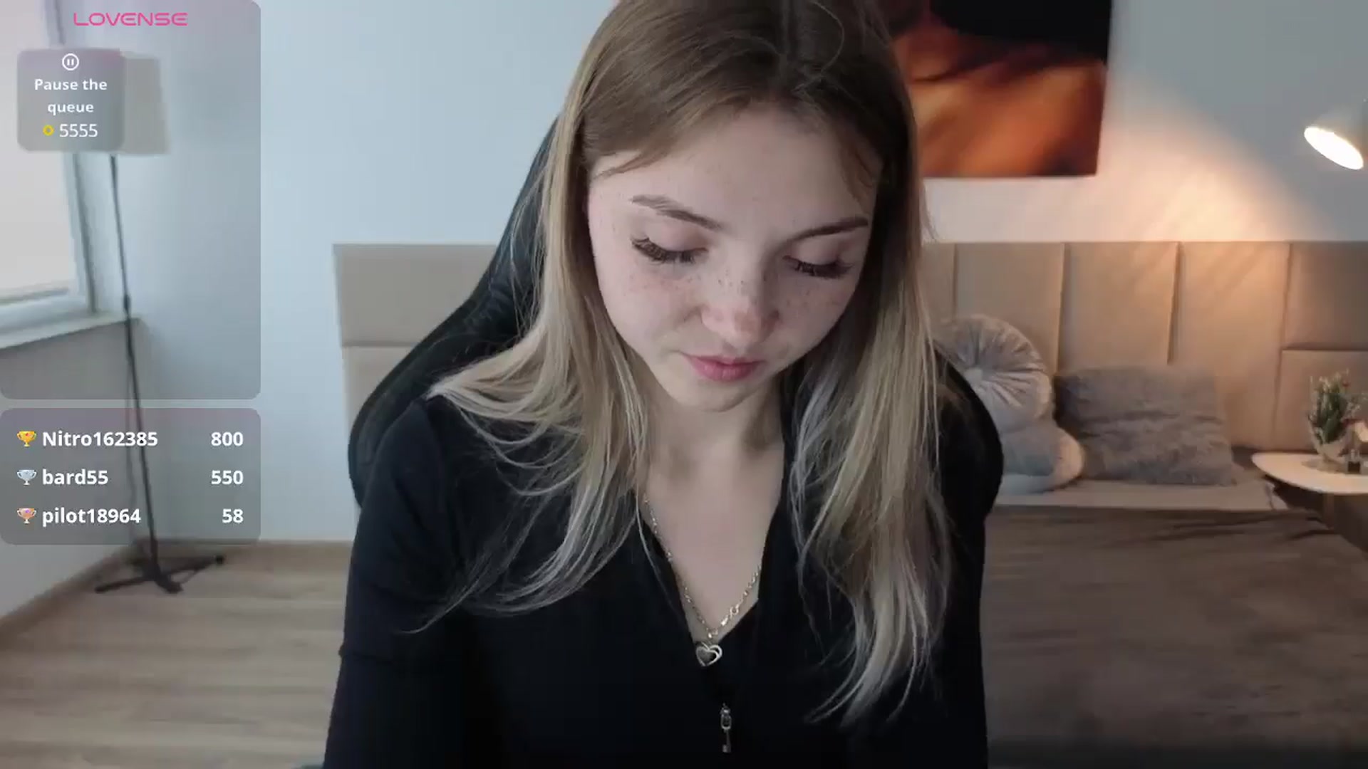 Gallery image thumbnail from Daisyy's myfreecams stream on, 05/19/2025, 14:34 image 12 of 20
