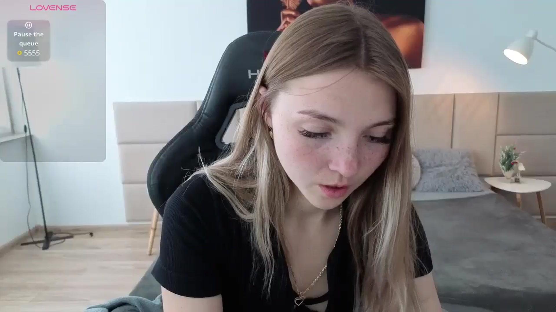 Gallery image thumbnail from Daisyy's myfreecams stream on, 05/21/2025, 15:55 image 6 of 20