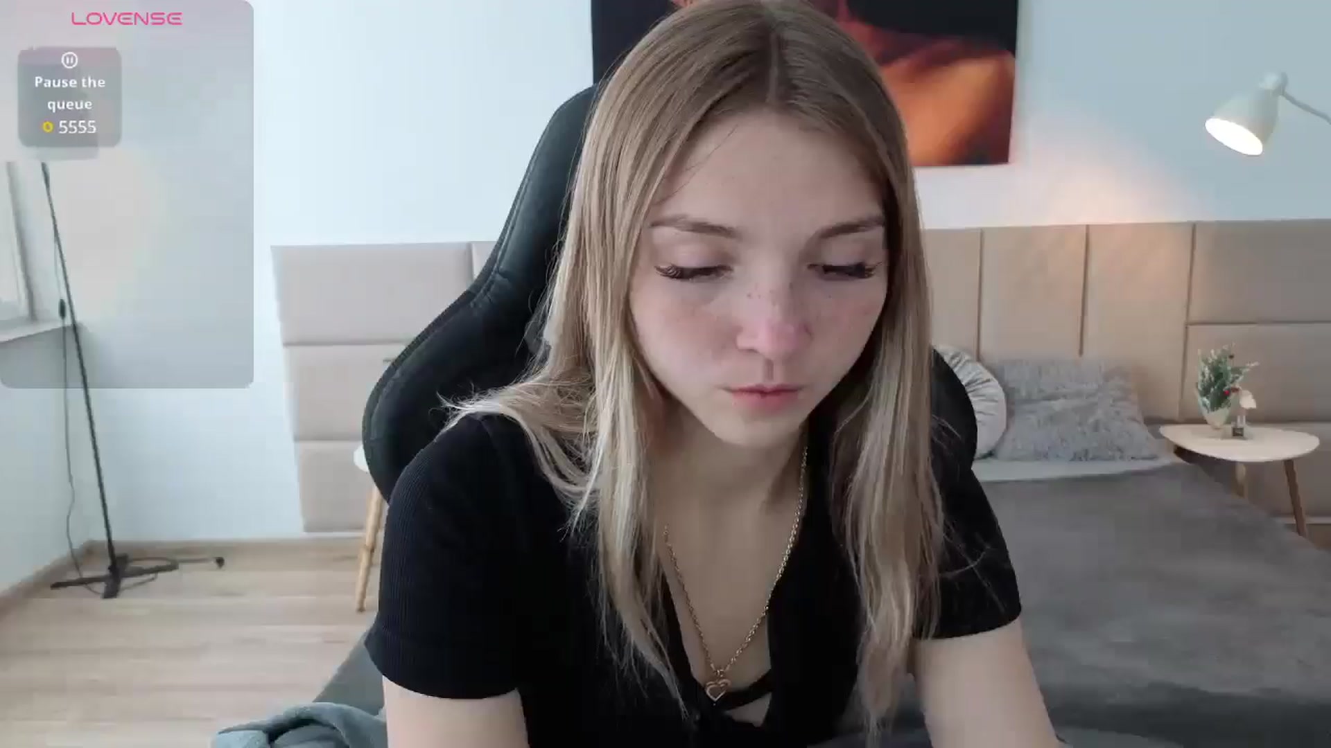 Gallery image thumbnail from Daisyy's myfreecams stream on, 05/21/2025, 15:55 image 3 of 20