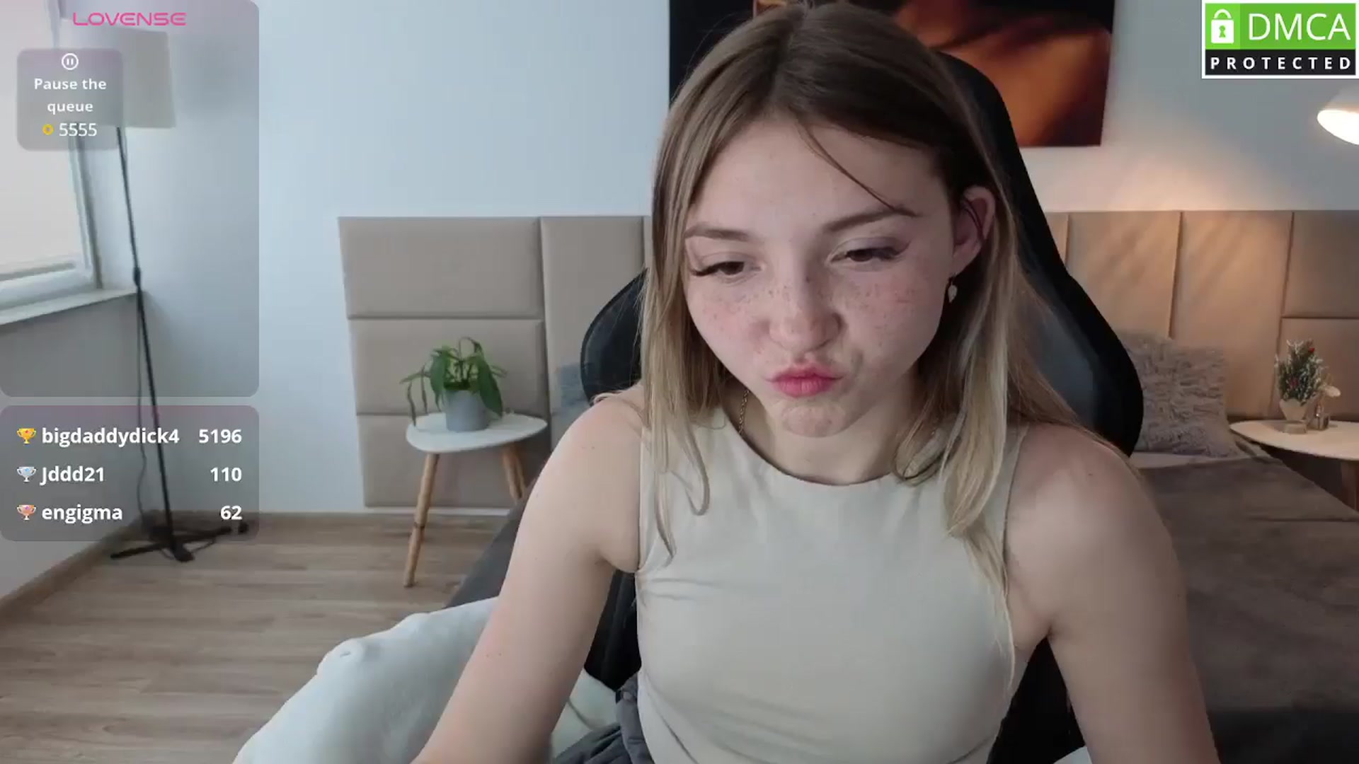Gallery image thumbnail from Daisyy's myfreecams stream on, 05/30/2025, 15:28 image 17 of 20