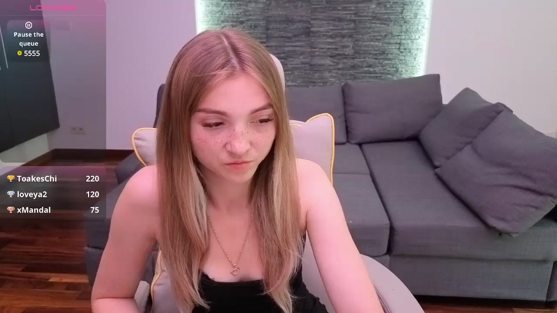 Gallery image thumbnail from Daisyy's myfreecams stream on, 06/27/2025, 14:10 image 13 of 20